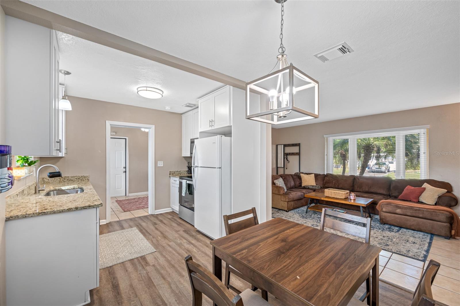 PALM TERRACE - Residential Lease