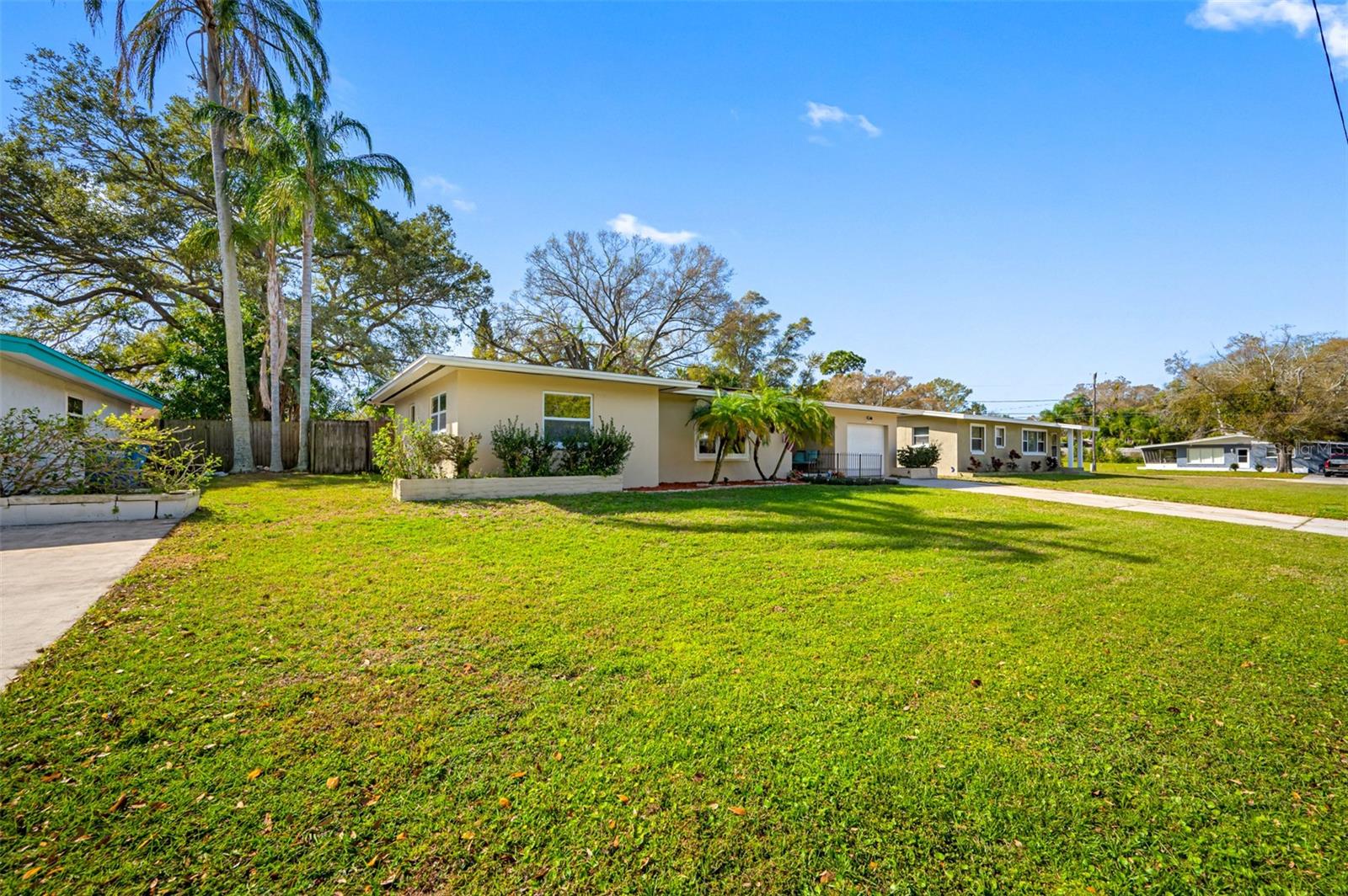 PALM TERRACE - Residential Lease