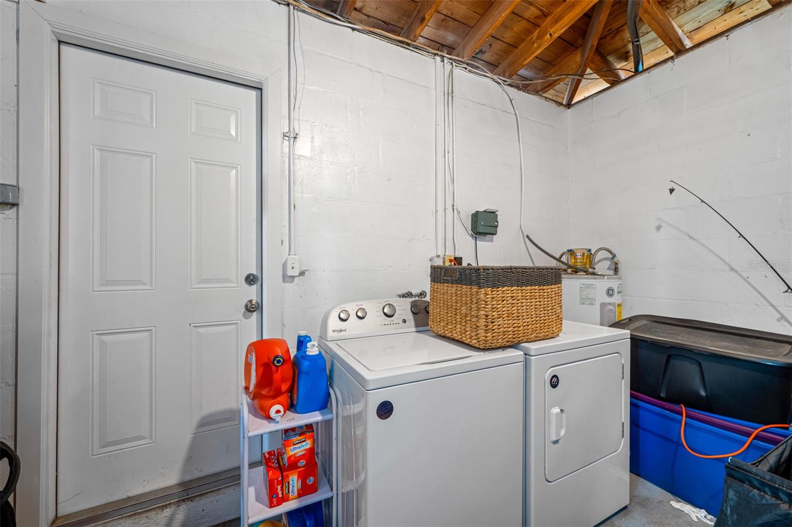 PALM TERRACE - Residential Lease