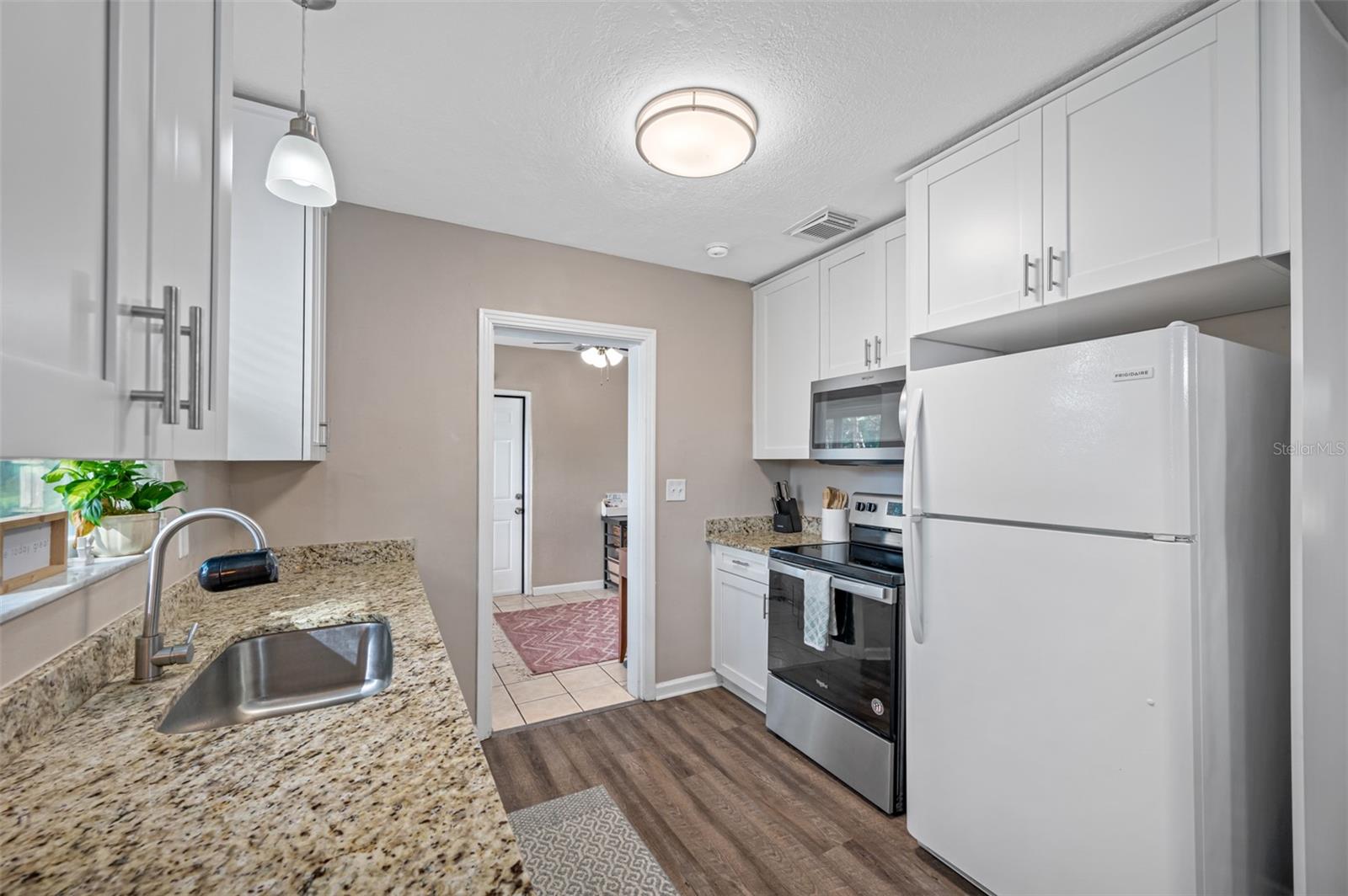 PALM TERRACE - Residential Lease