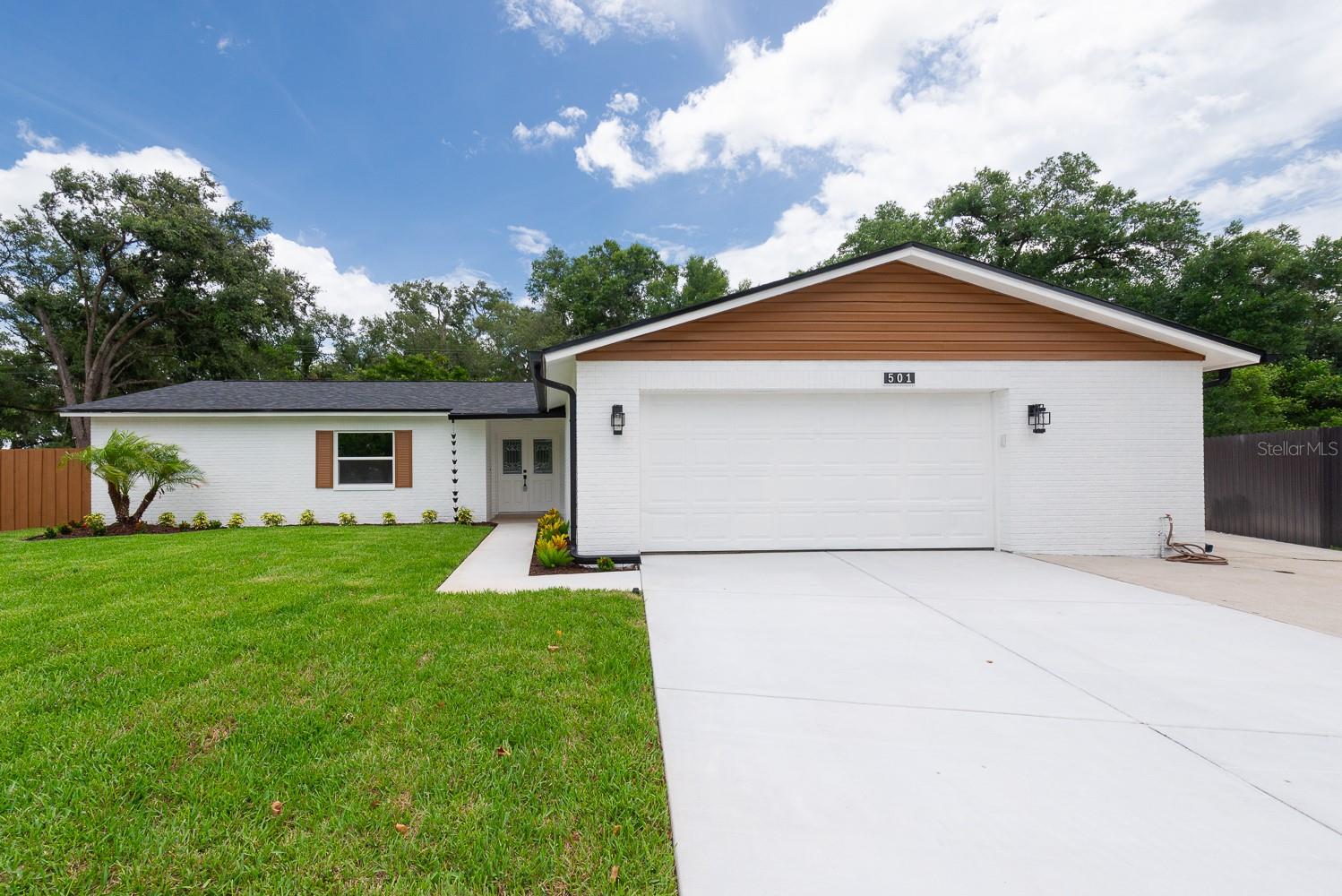 501 HILLPINE WAY