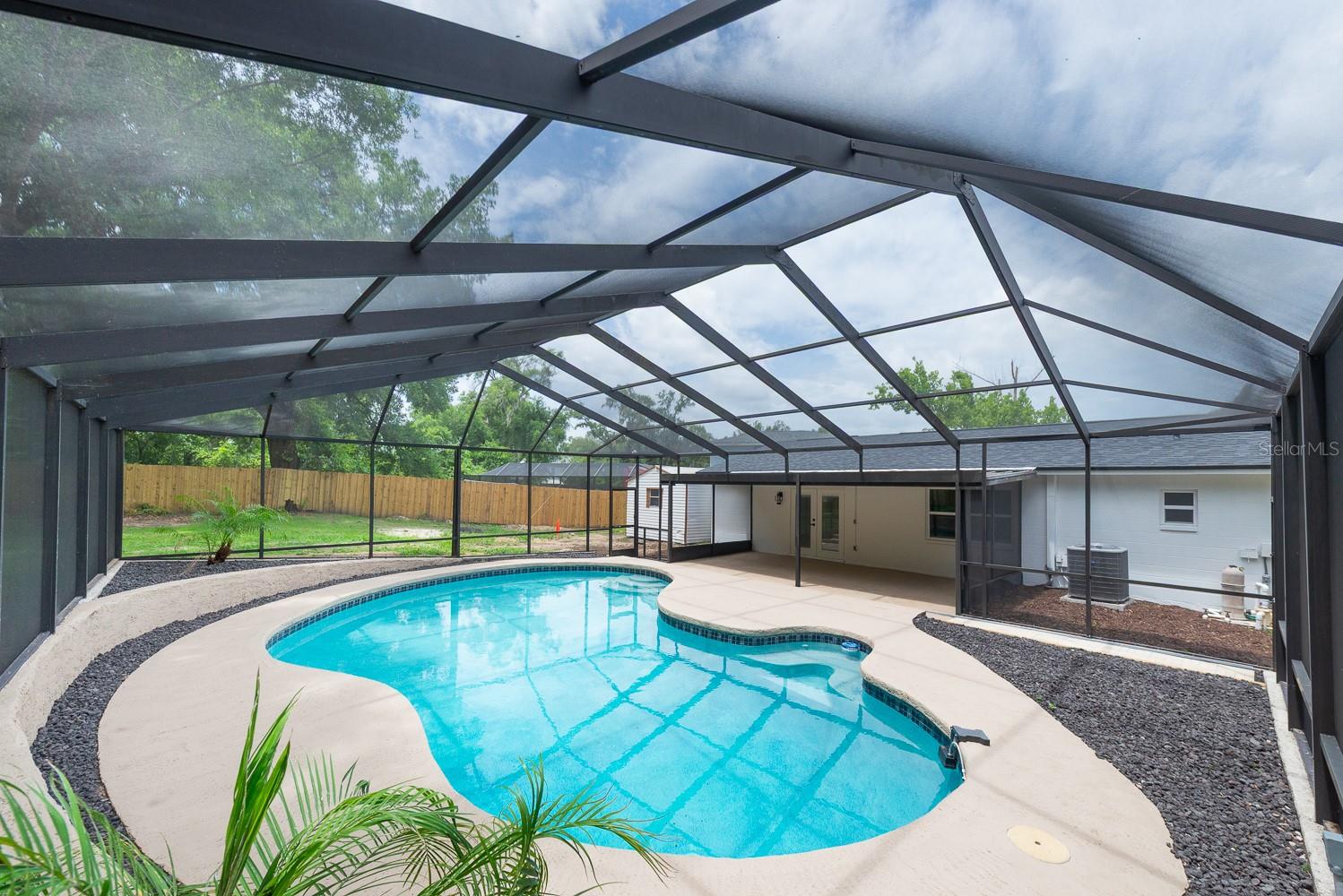 501 HILLPINE WAY