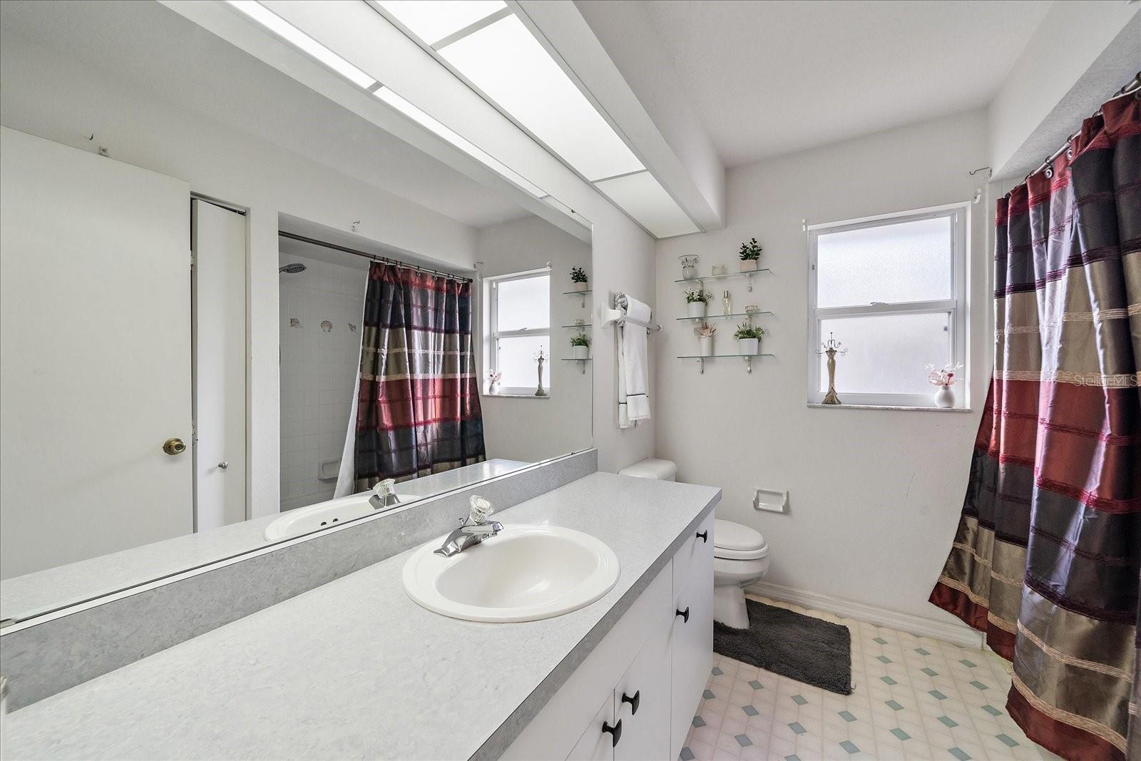 ARBOR TRACE - Residential