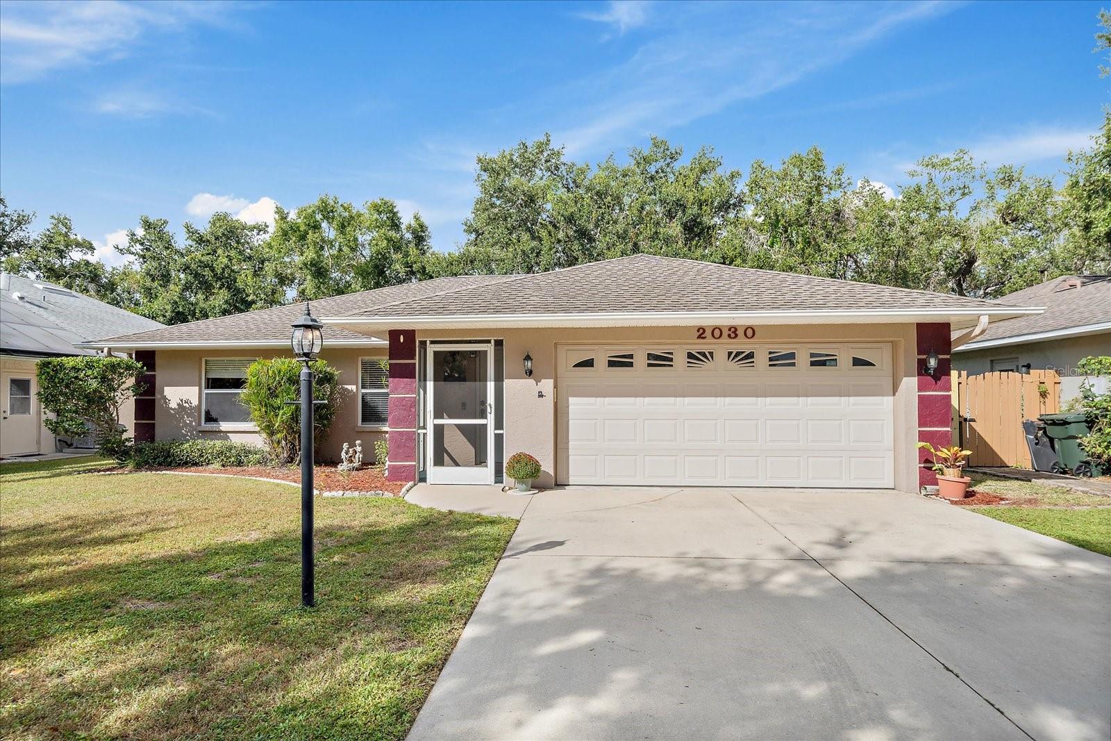 ARBOR TRACE - Residential