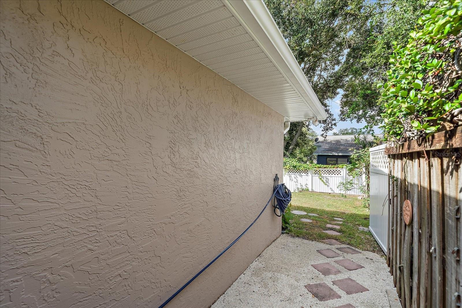 ARBOR TRACE - Residential