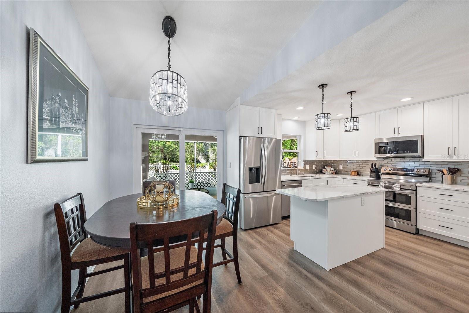 ARBOR TRACE - Residential