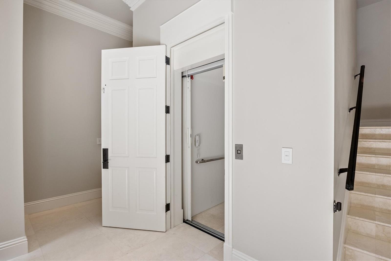 LIDO SHORES - Residential