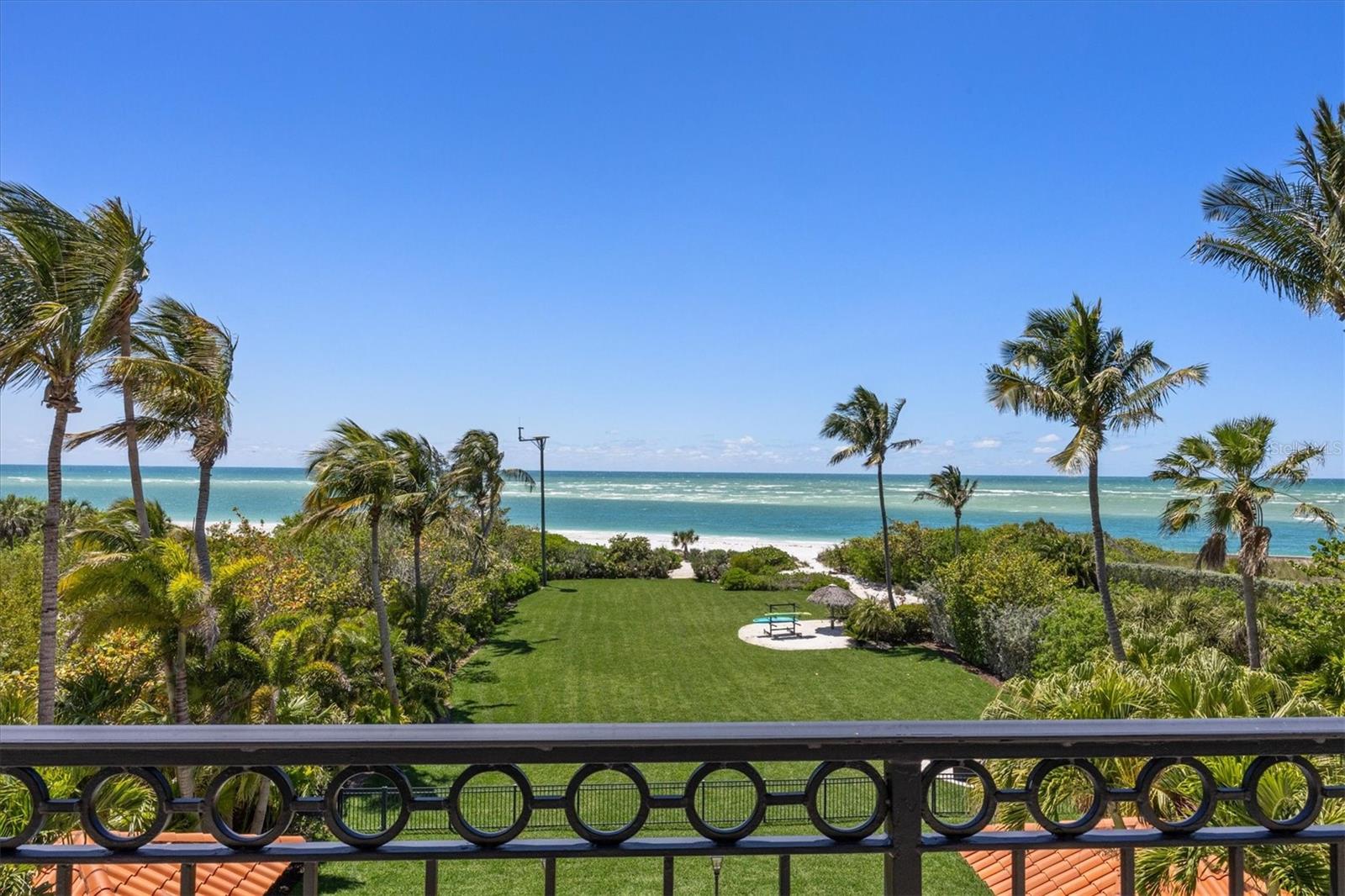 LIDO SHORES - Residential