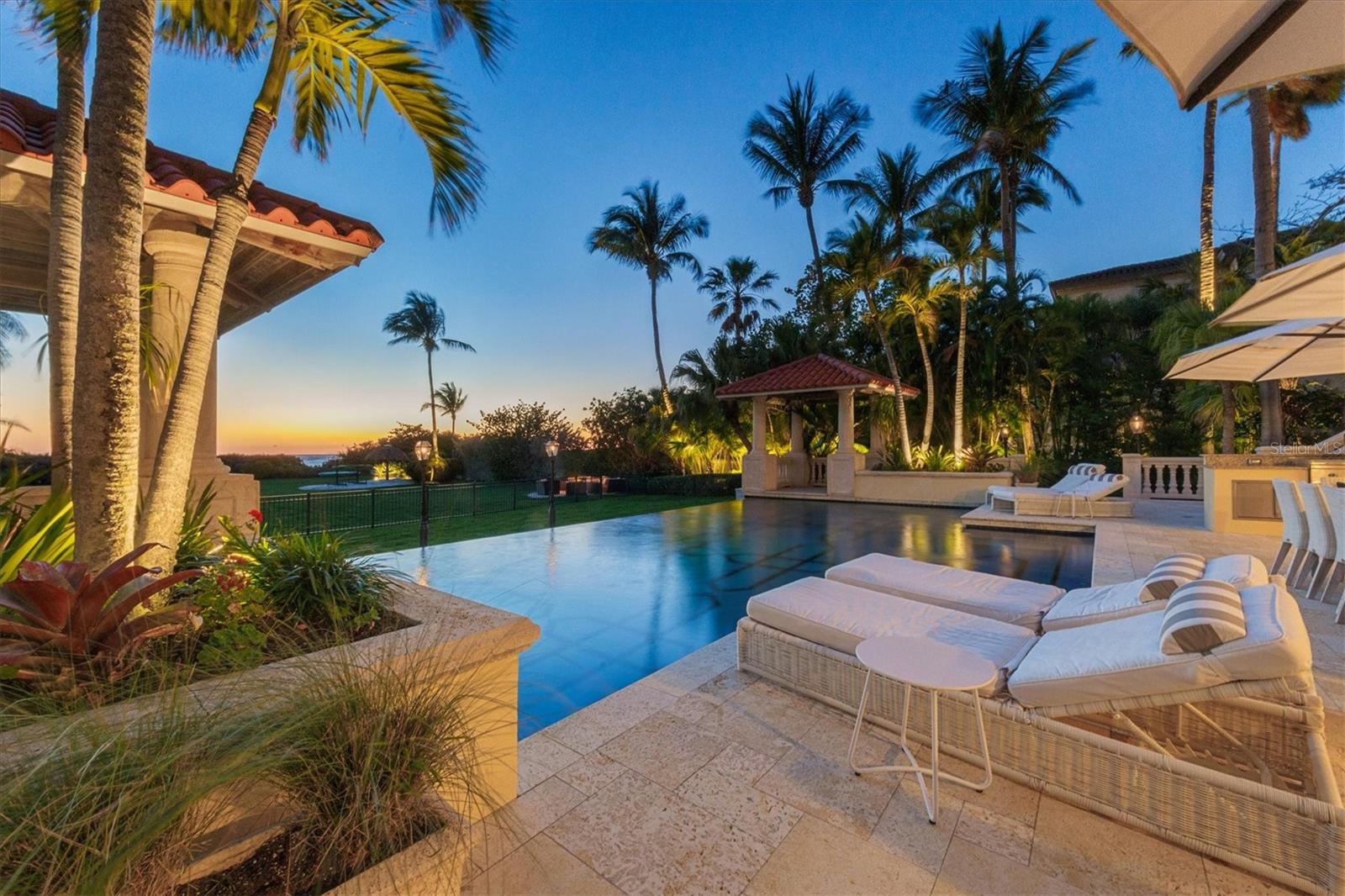 LIDO SHORES - Residential