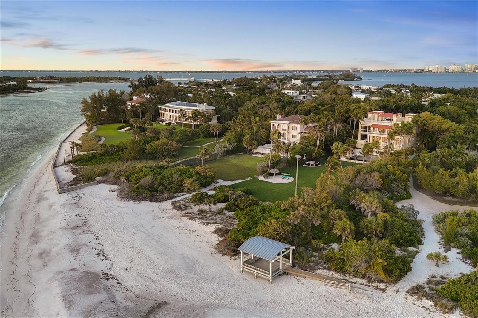 LIDO SHORES - Residential