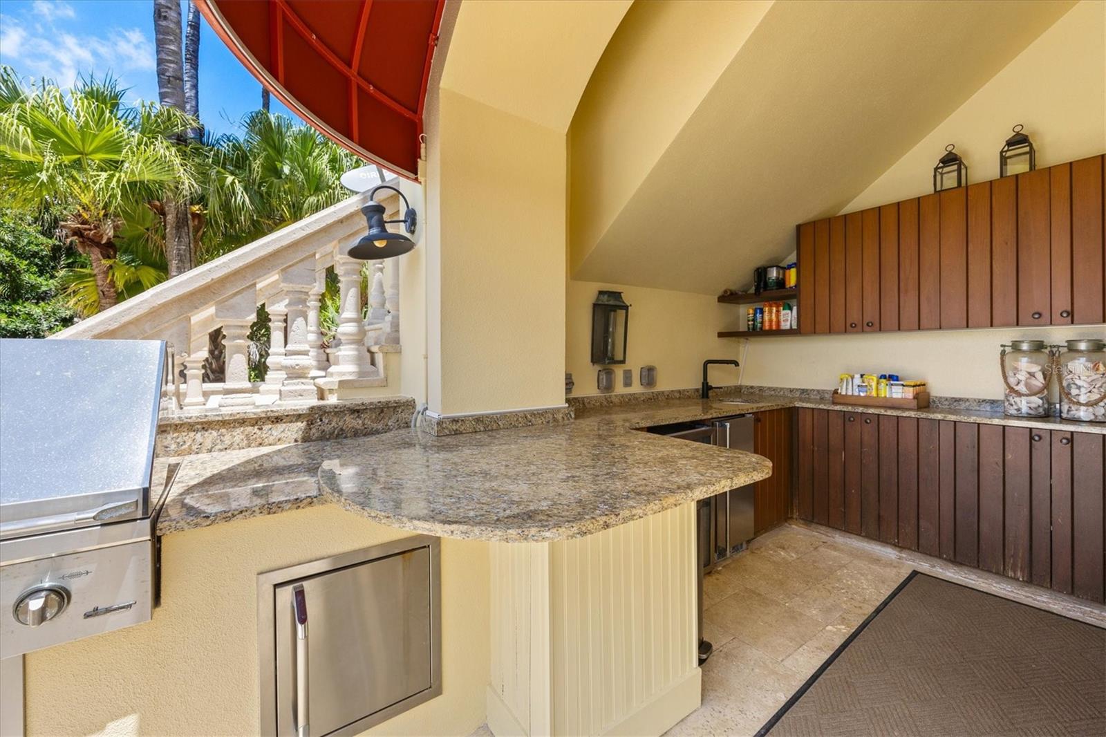 LIDO SHORES - Residential