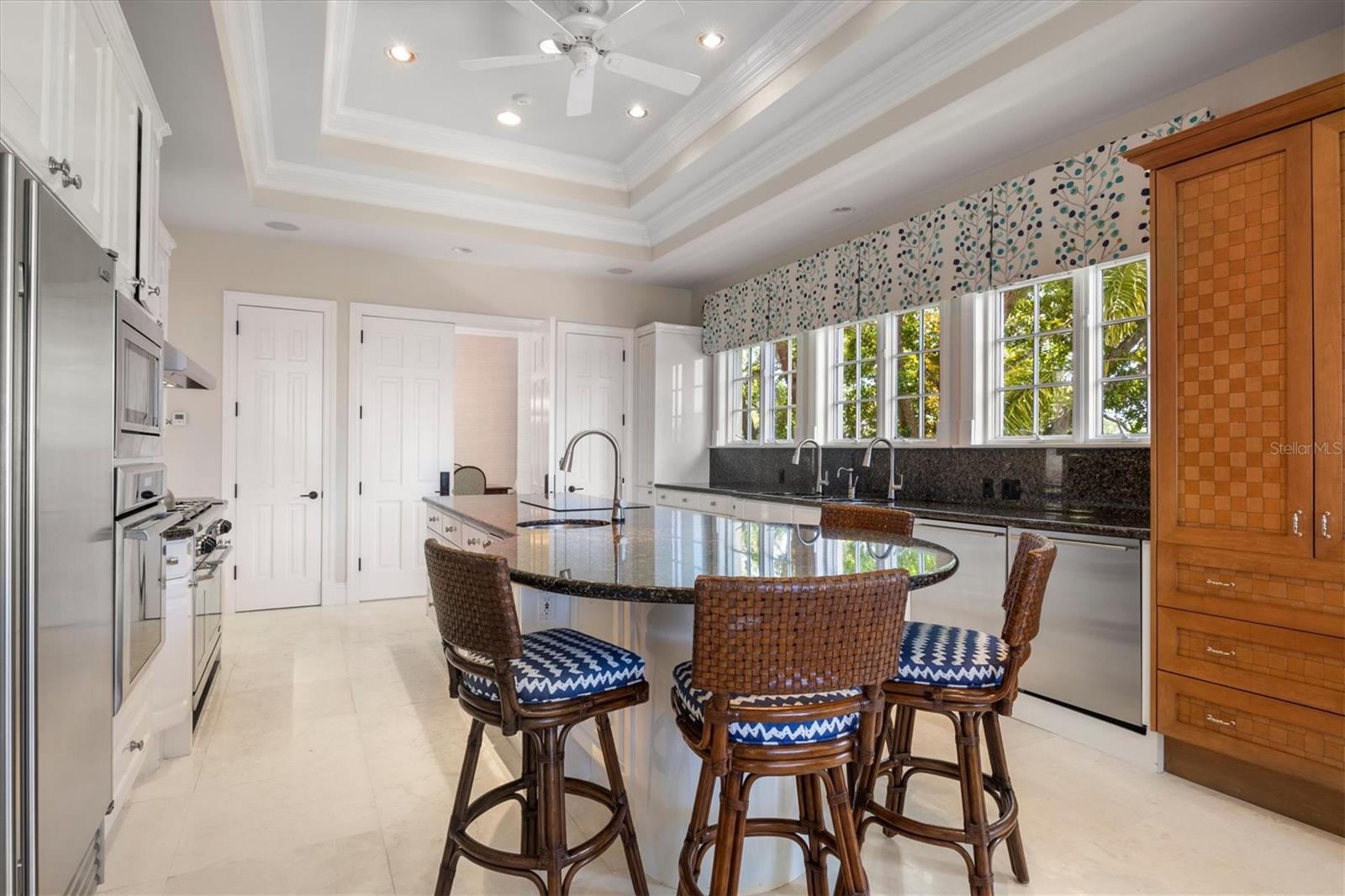 LIDO SHORES - Residential
