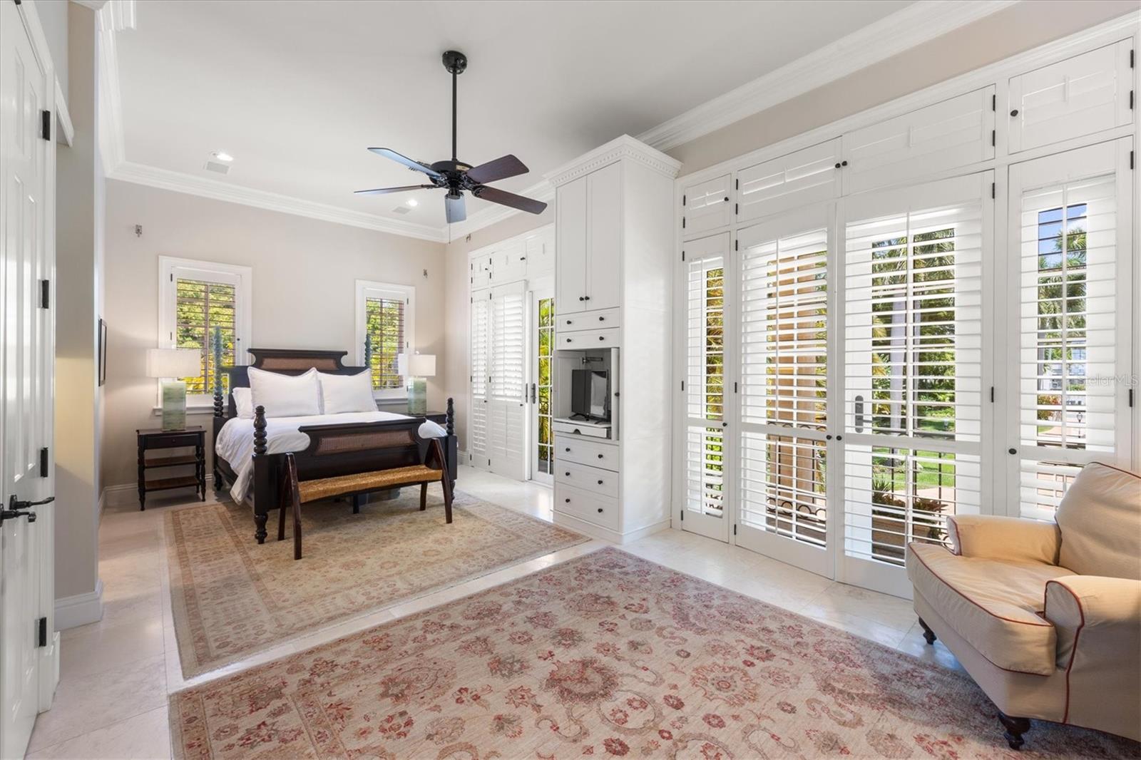 LIDO SHORES - Residential
