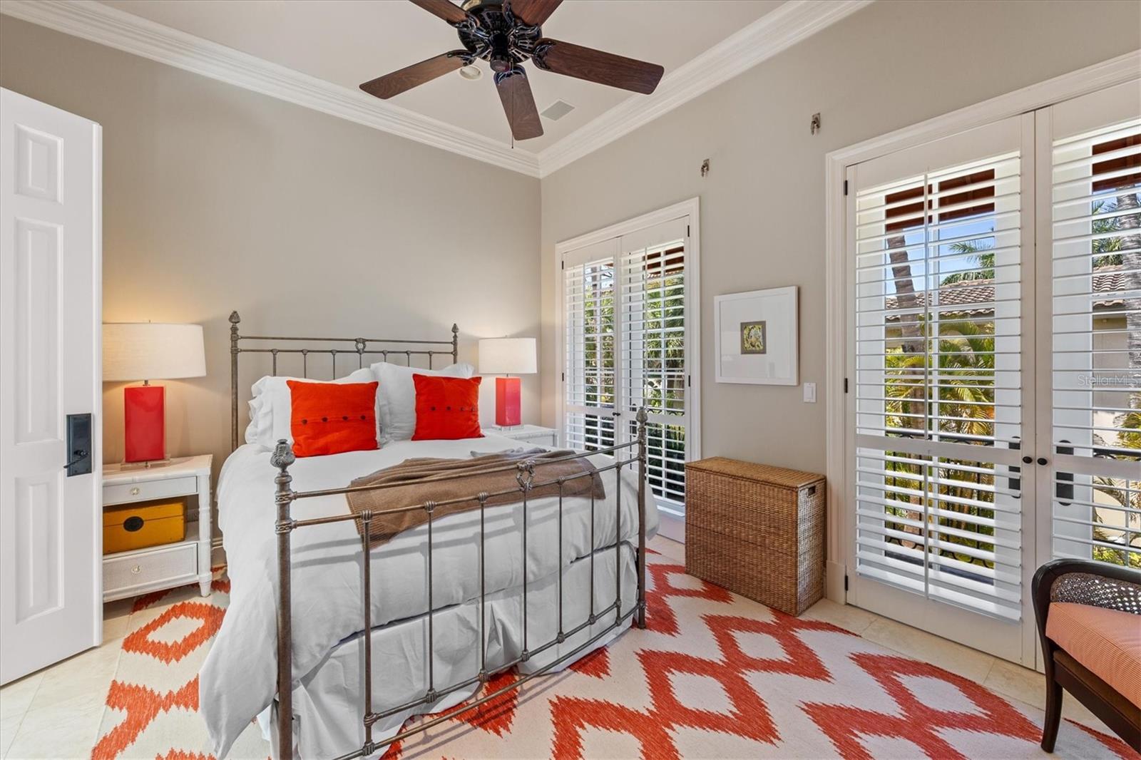 LIDO SHORES - Residential