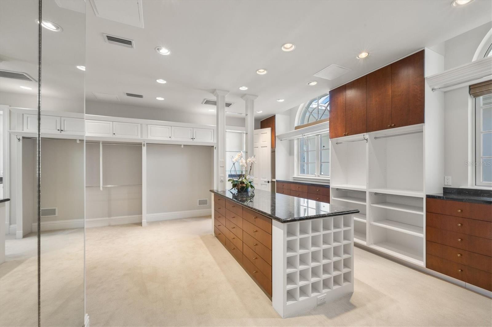 LIDO SHORES - Residential