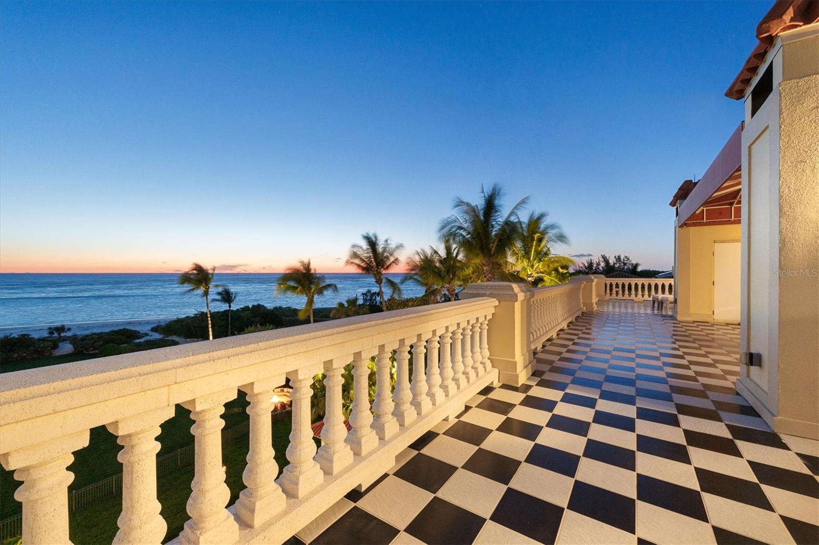 LIDO SHORES - Residential