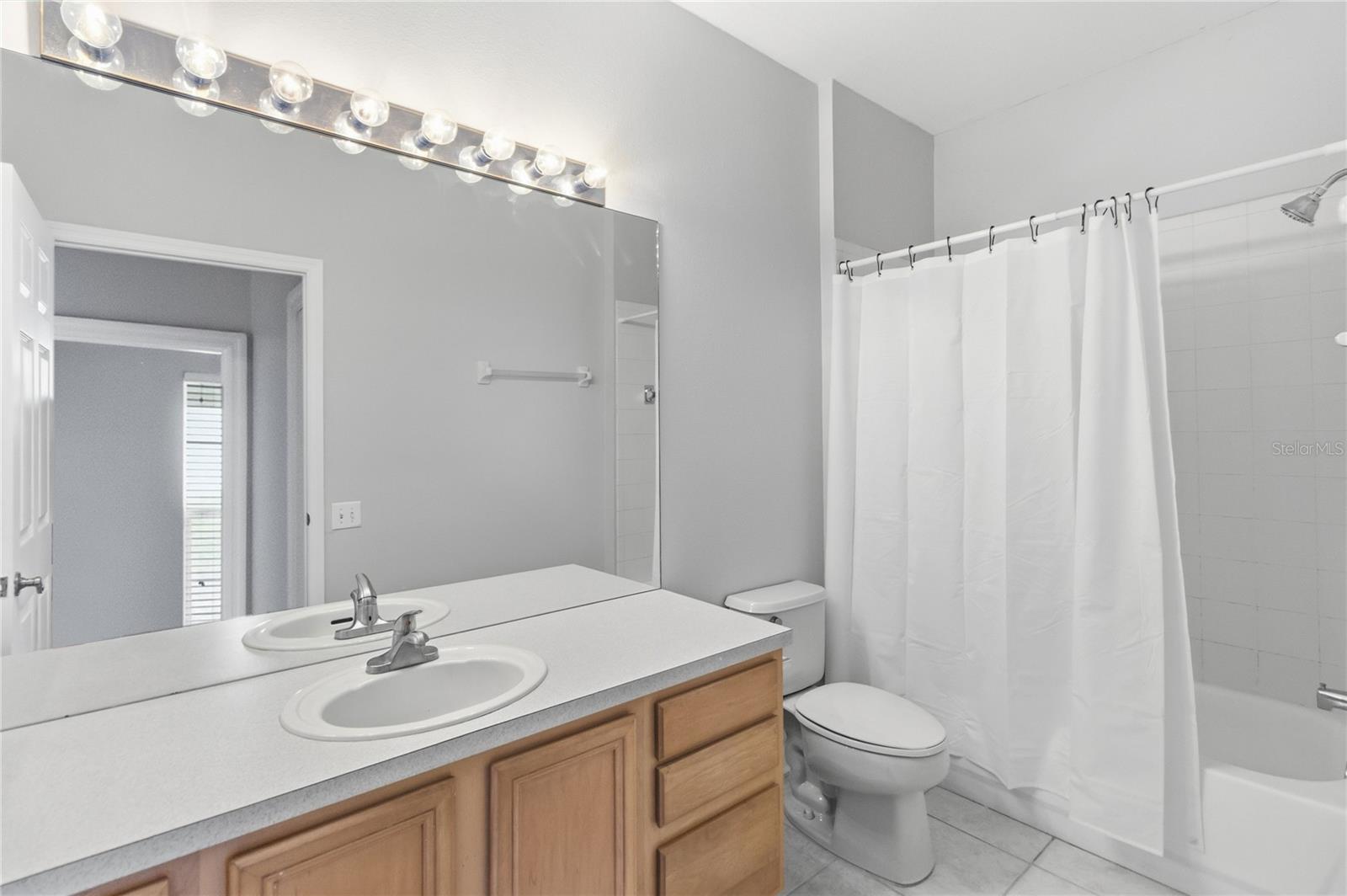 BRANTLEY TERRACE CONDO PH 1 THRU 7 - Residential