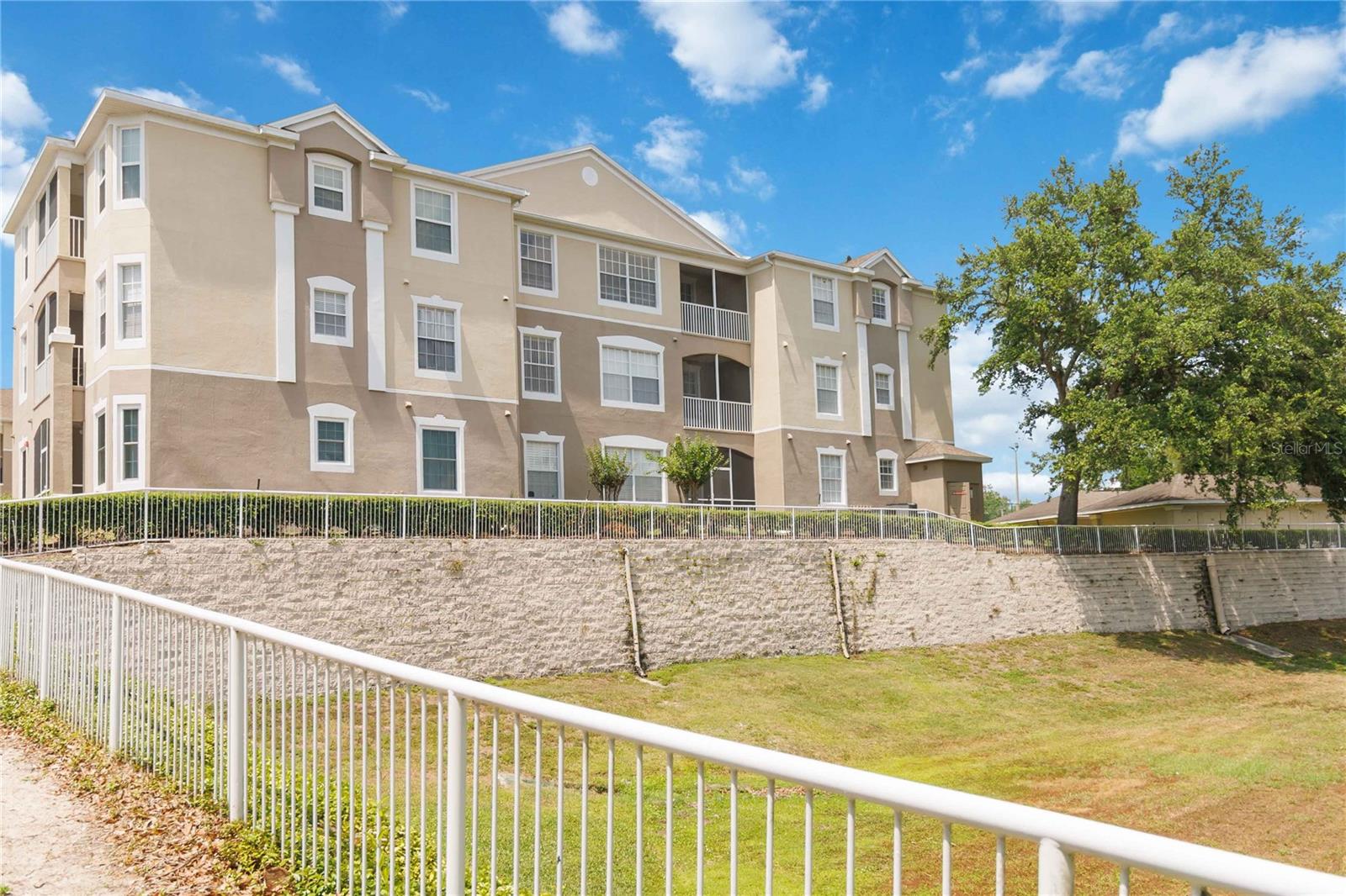 BRANTLEY TERRACE CONDO PH 1 THRU 7 - Residential