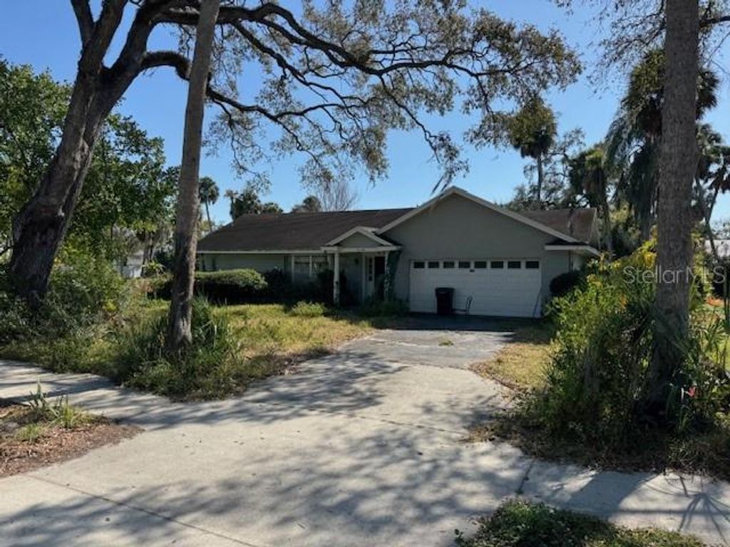 Photo of 4704 W Estrella Street, Tampa, FL 33629 (MLS # TB8468295)