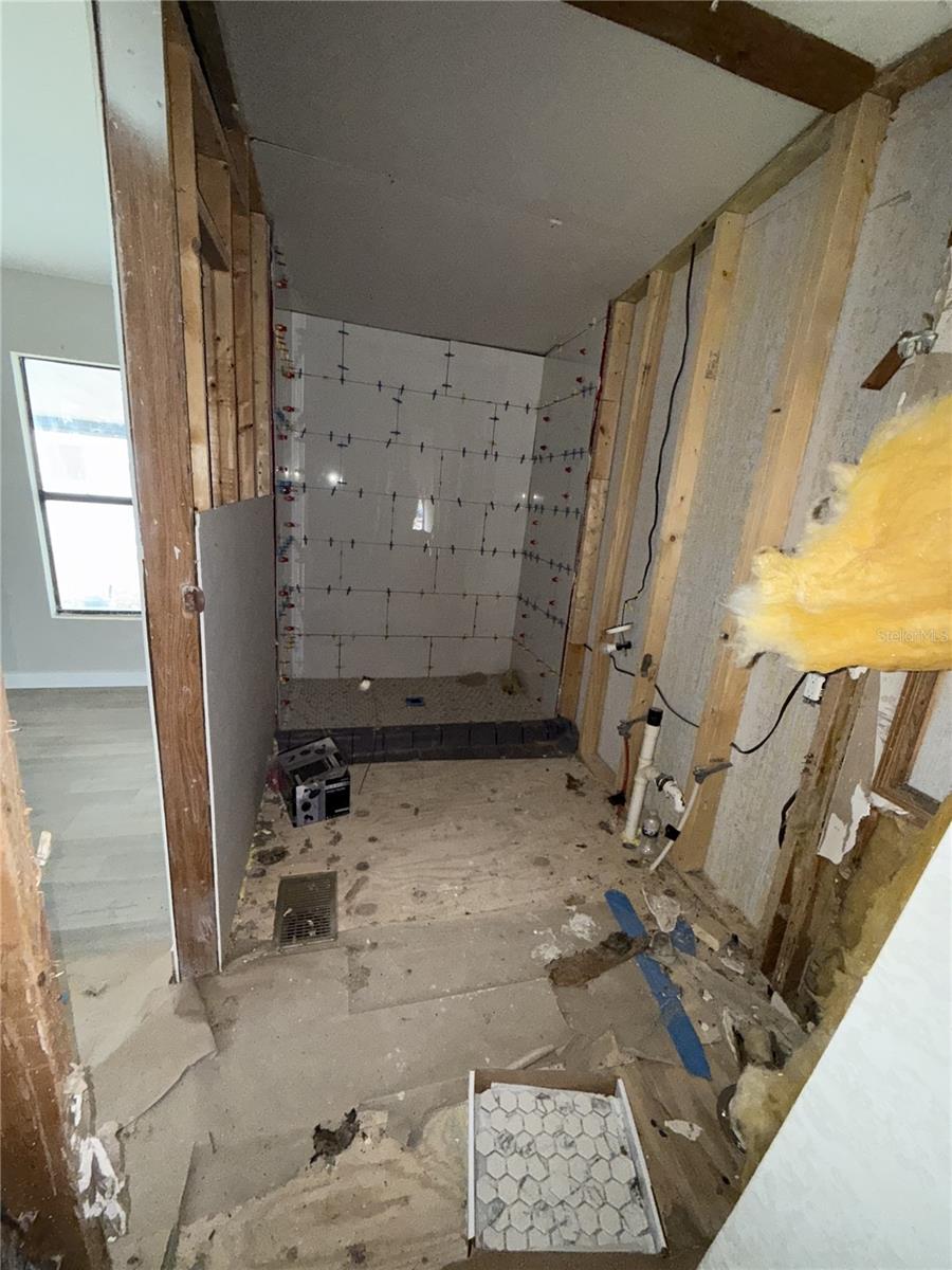 BIG TREE SHORES - Residential