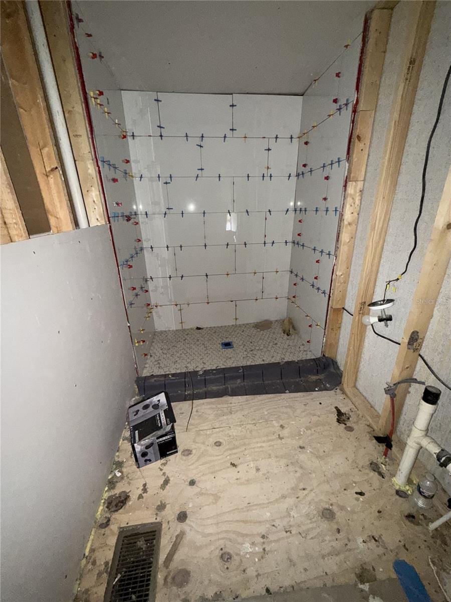 BIG TREE SHORES - Residential