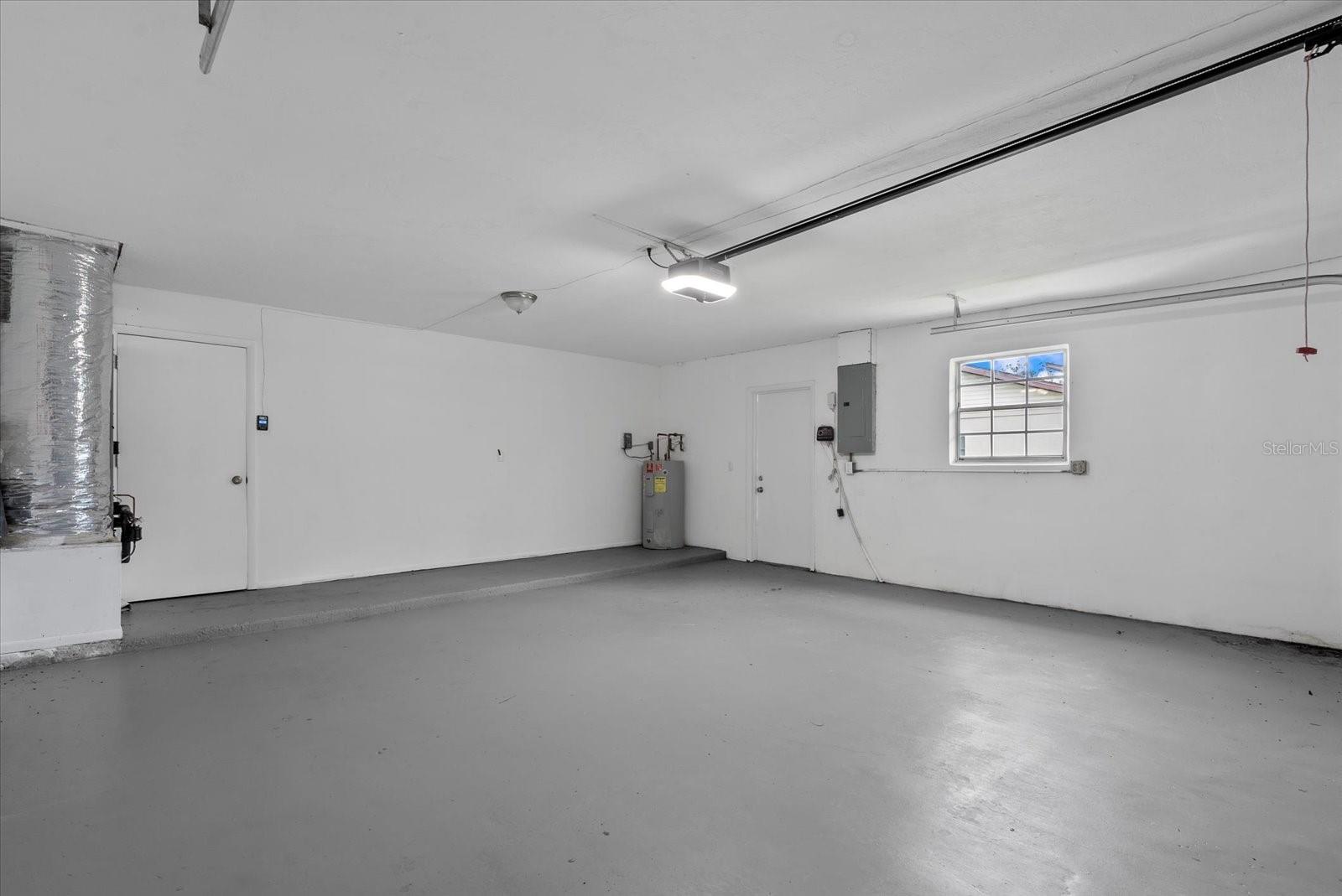 ORANGE GROVE PARK - Residential Lease