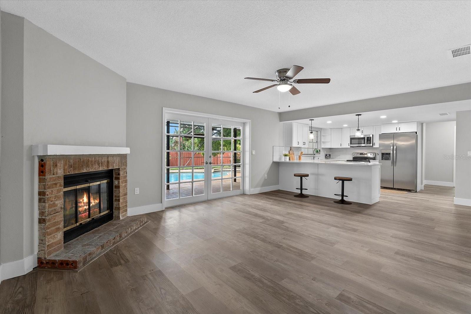 ORANGE GROVE PARK - Residential Lease