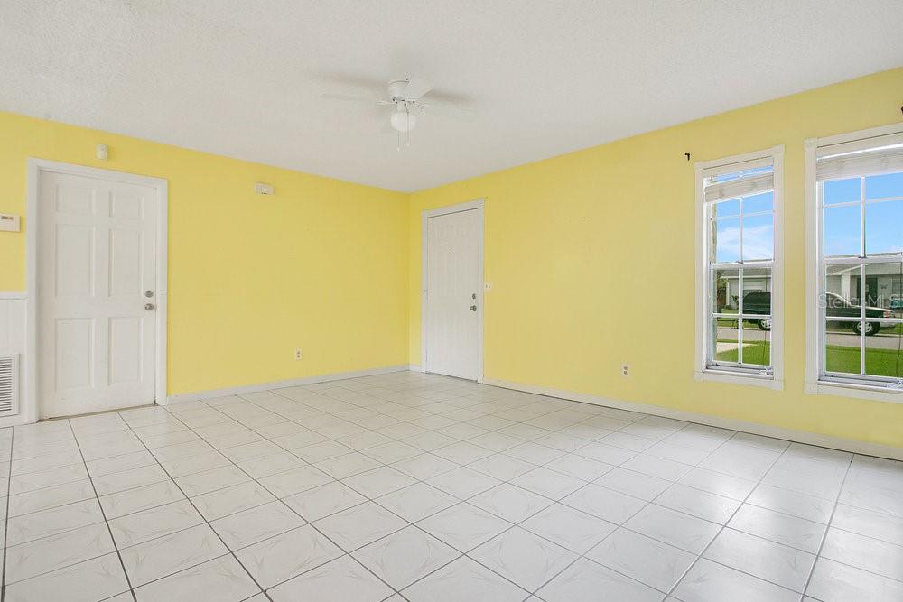 7609 WINTER SHADE DRIVE