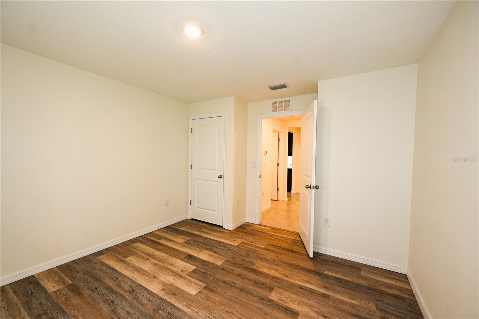 CREEK PRESERVE - Residential Lease