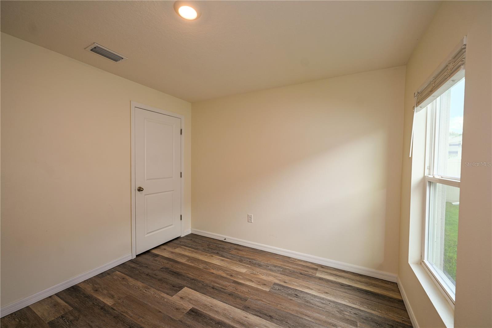 CREEK PRESERVE - Residential Lease