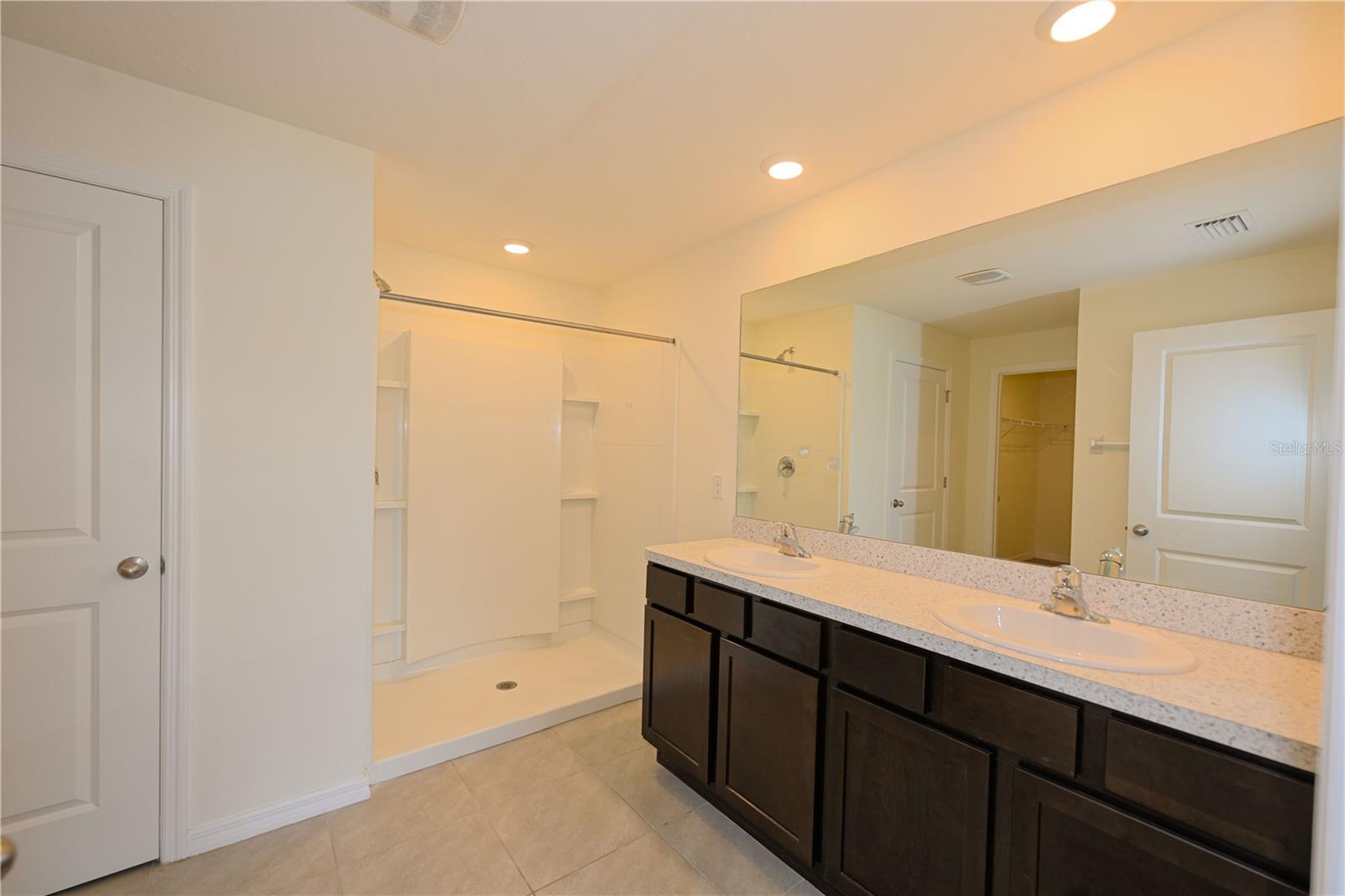 CREEK PRESERVE - Residential Lease