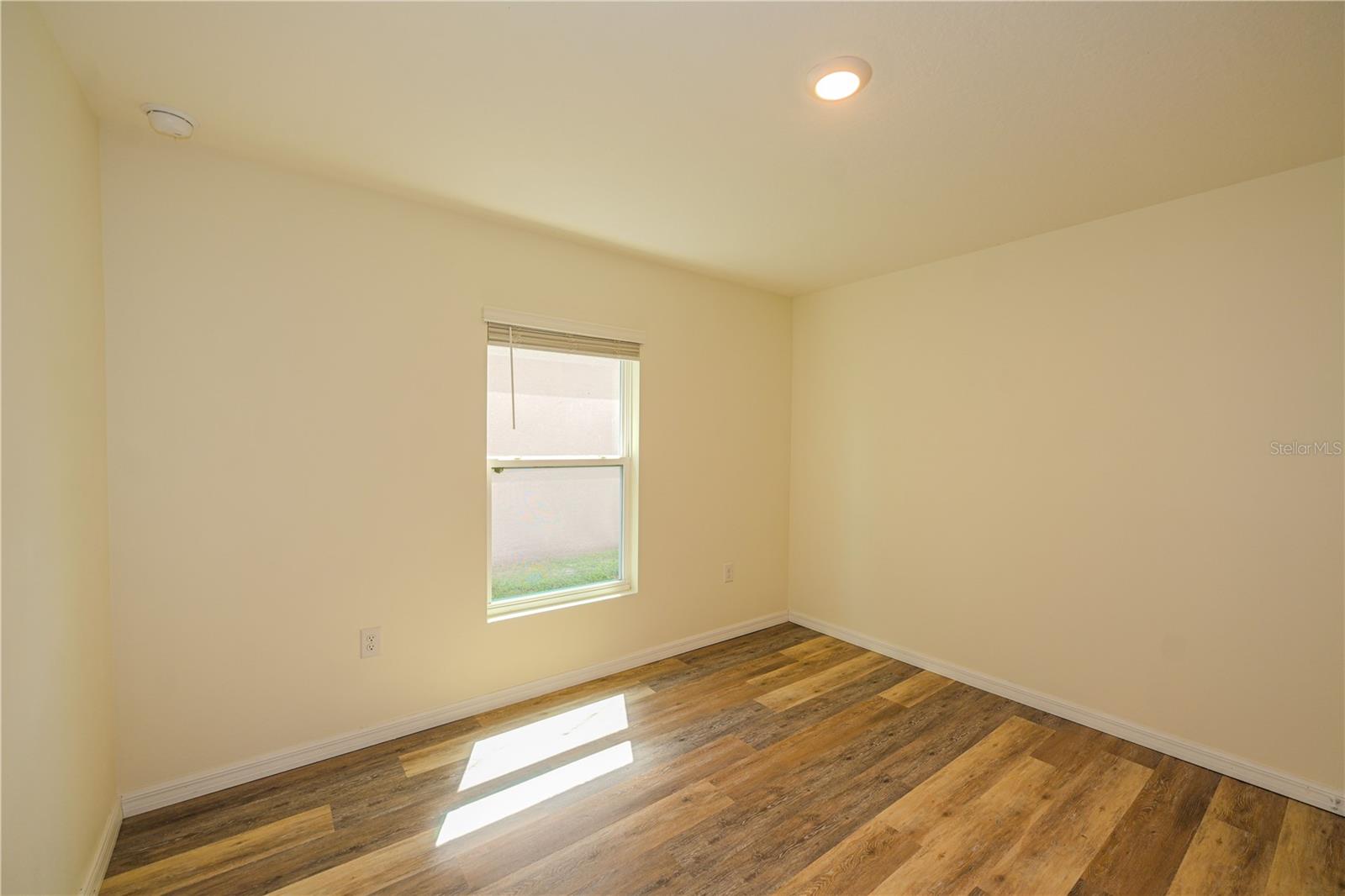 CREEK PRESERVE - Residential Lease