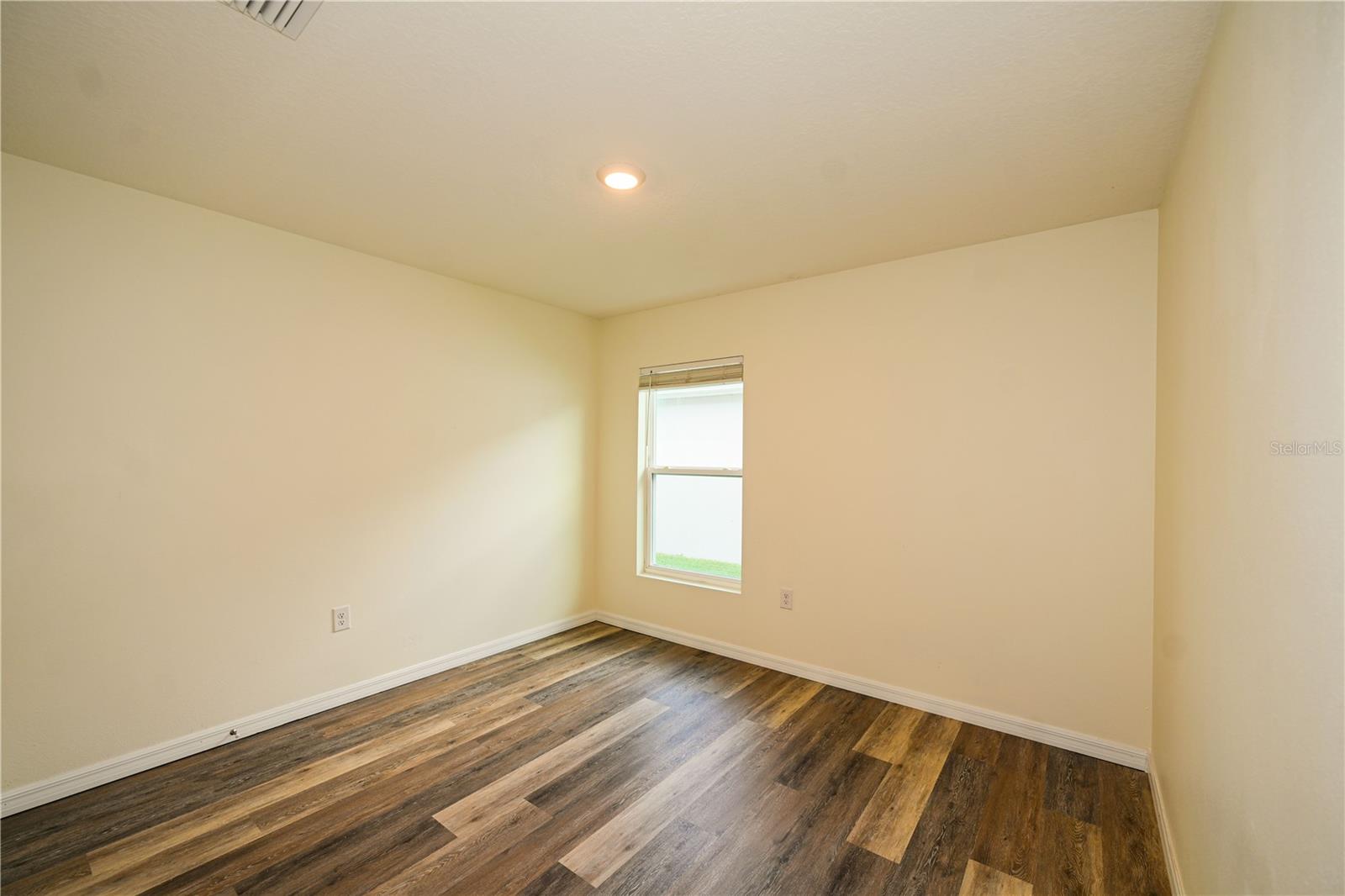 CREEK PRESERVE - Residential Lease