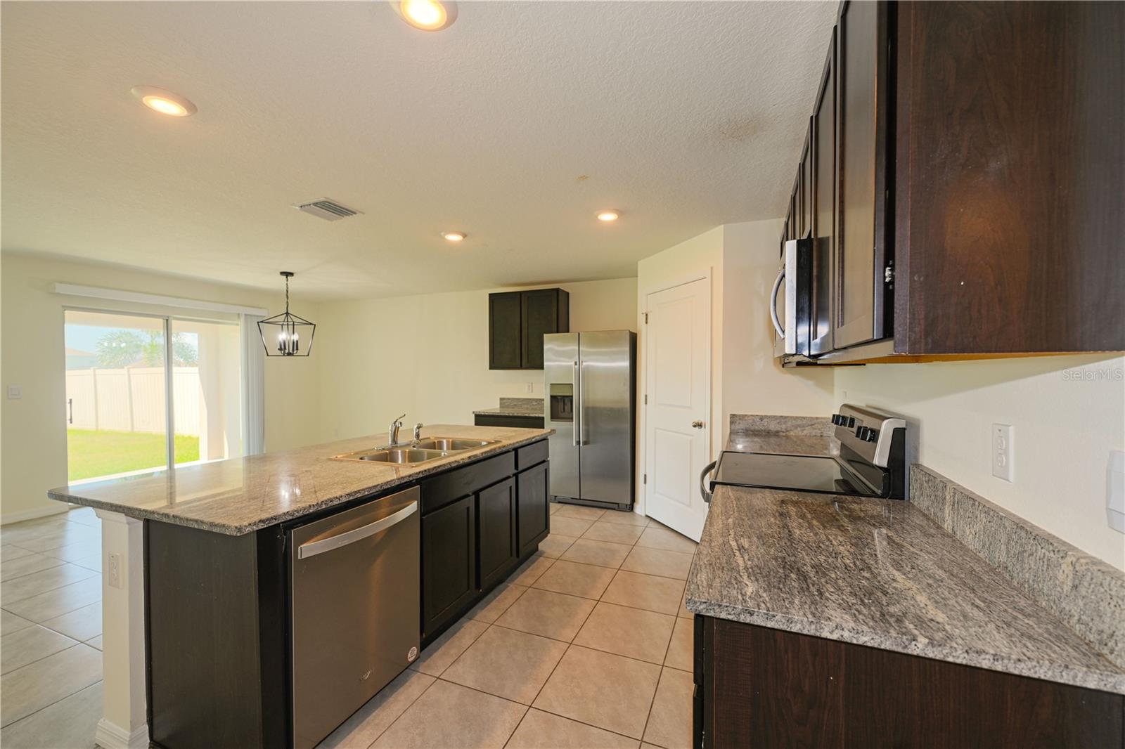 CREEK PRESERVE - Residential Lease
