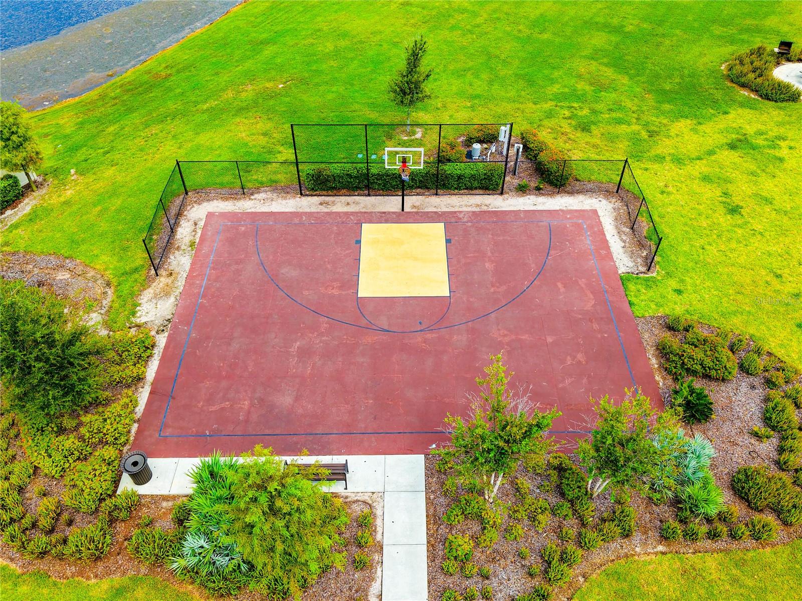 CREEK PRESERVE - Residential Lease
