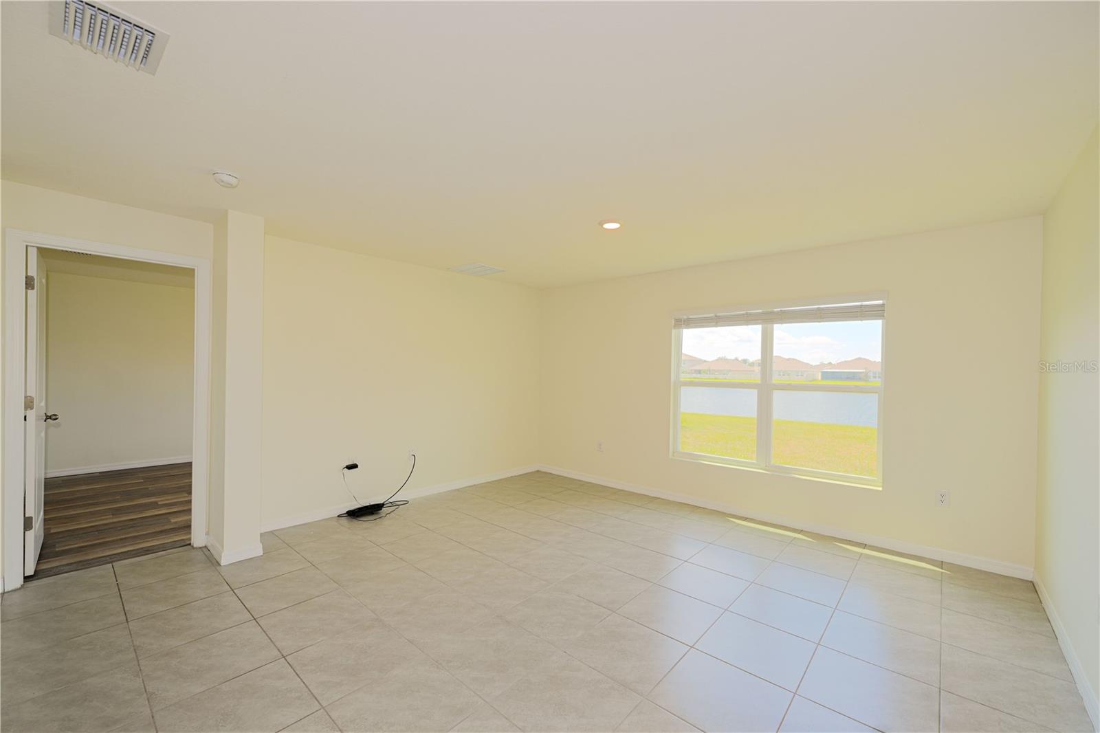CREEK PRESERVE - Residential Lease