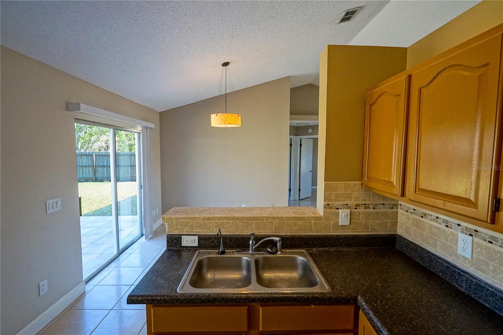 ARBOR RIDGE NORTH UNIT 3 - Residential