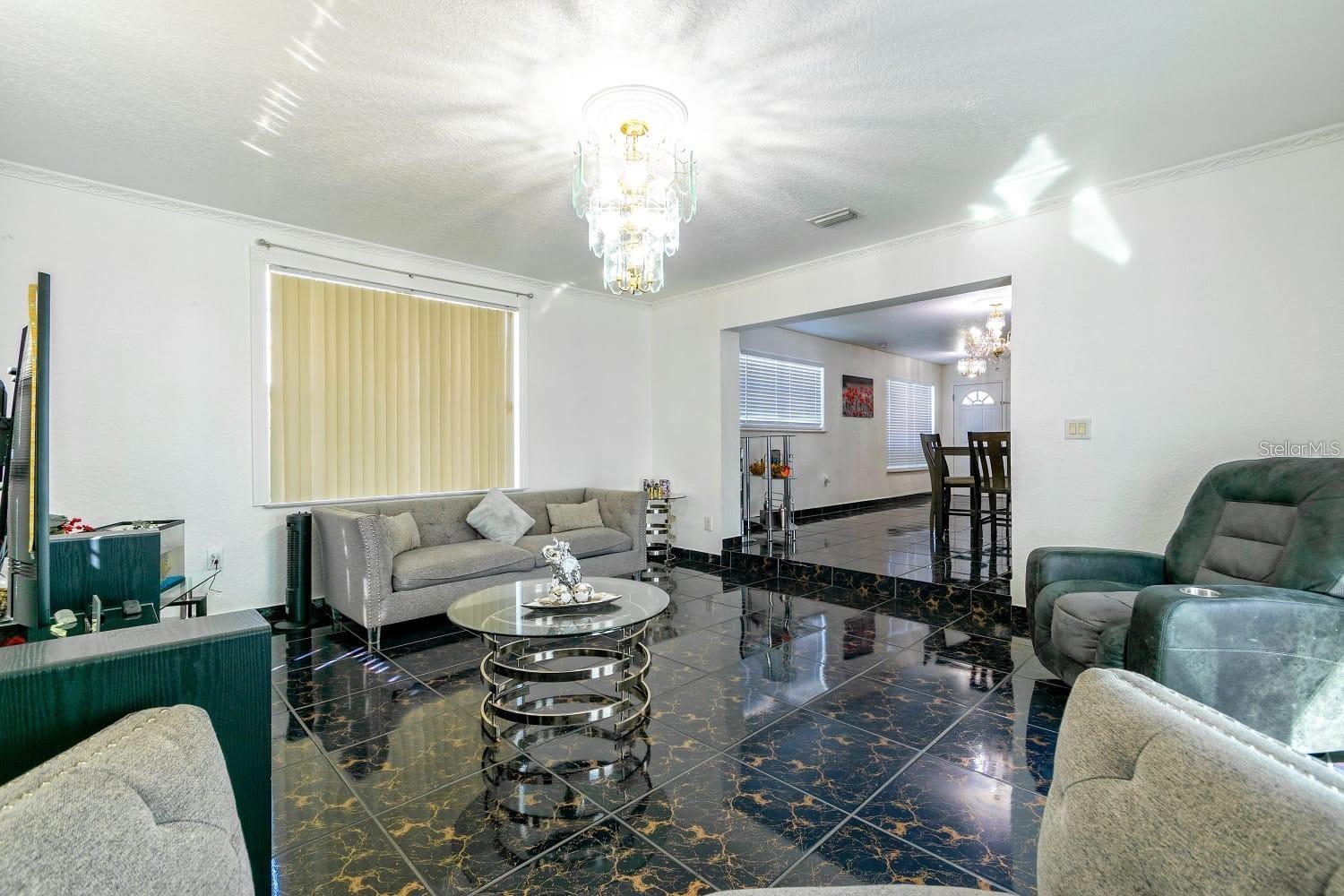 ENGELWOOD PARK - Residential