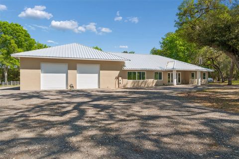 Photo of 4300 Cr 673, Bushnell, FL 33513 (MLS # TB8491648)