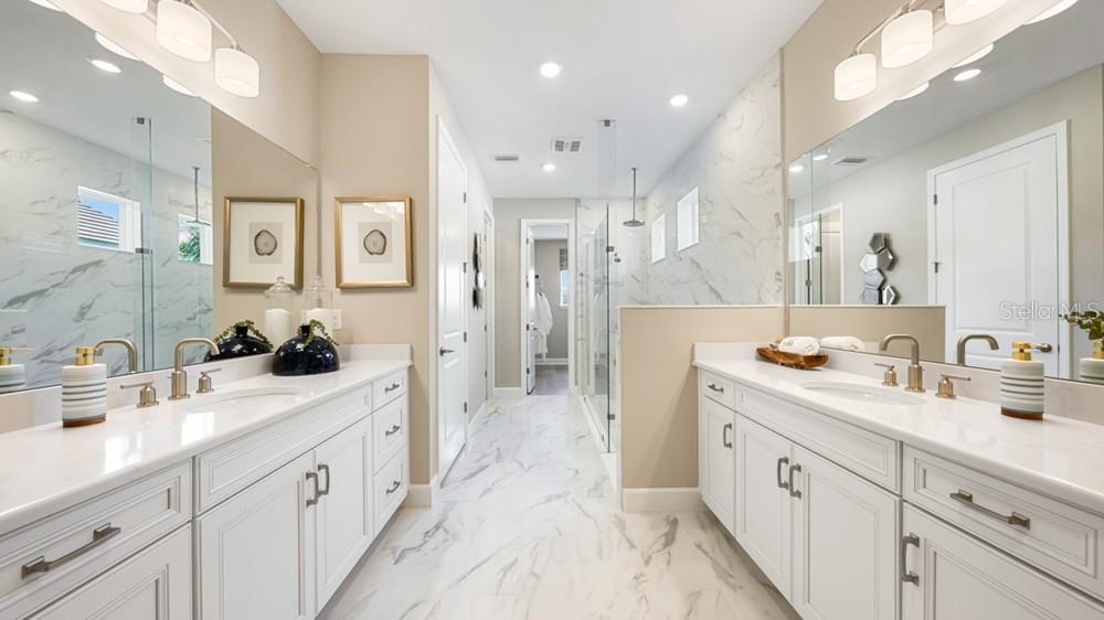 VICTORIA LAKES - Residential