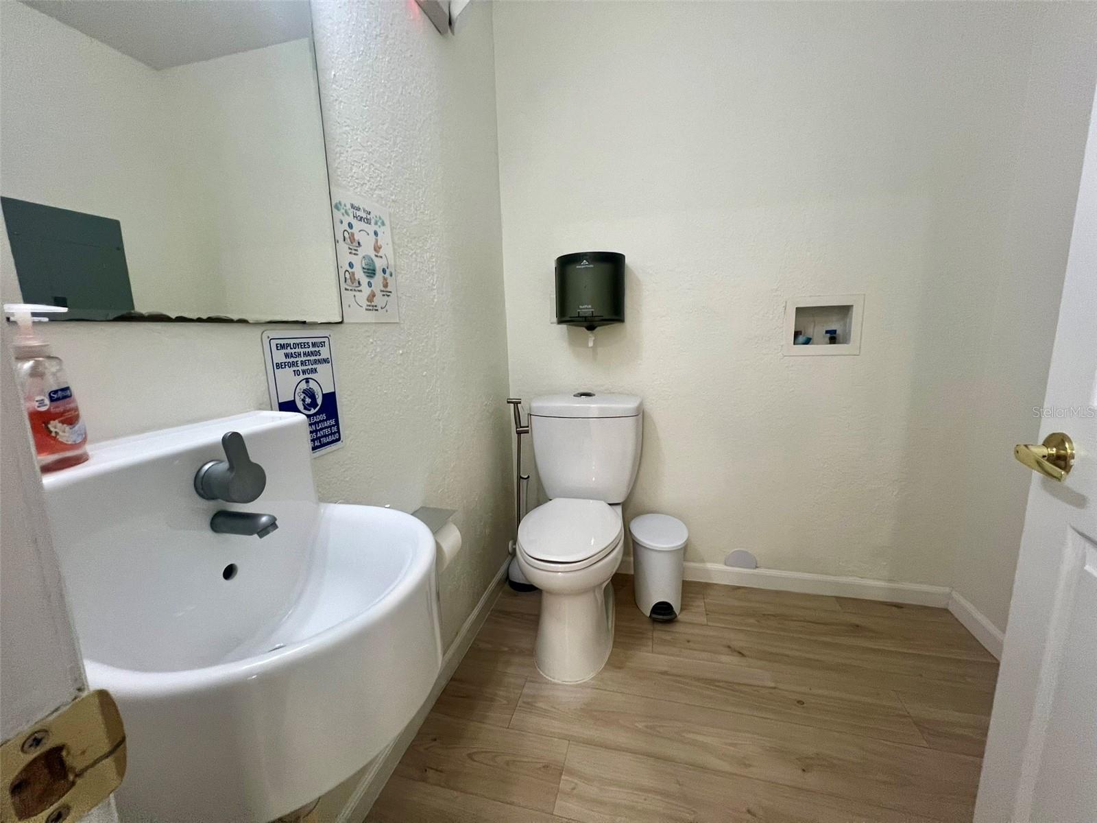 ACREAGE & UNREC - Commercial Sale