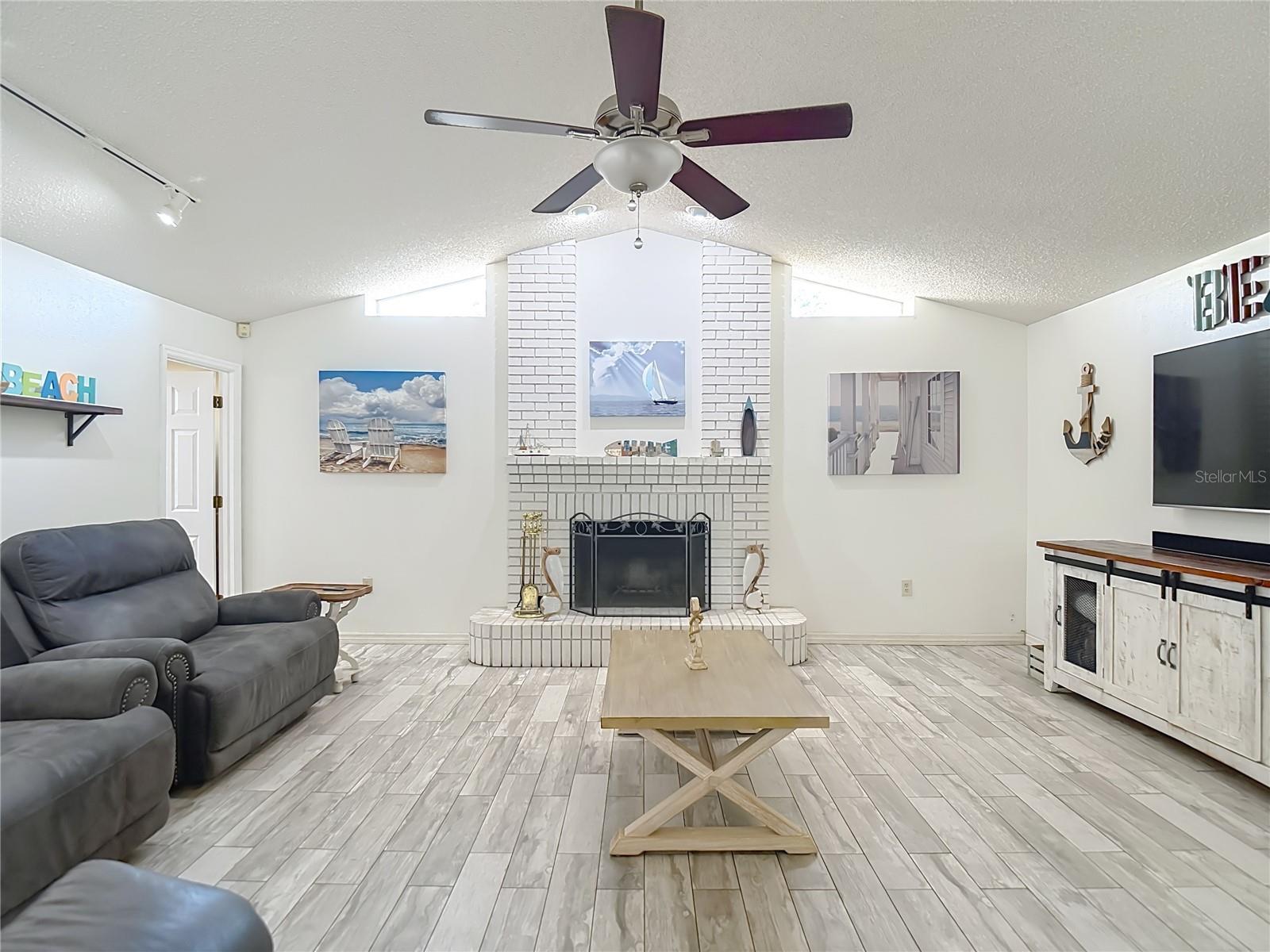 BUCKINGHAM - Residential