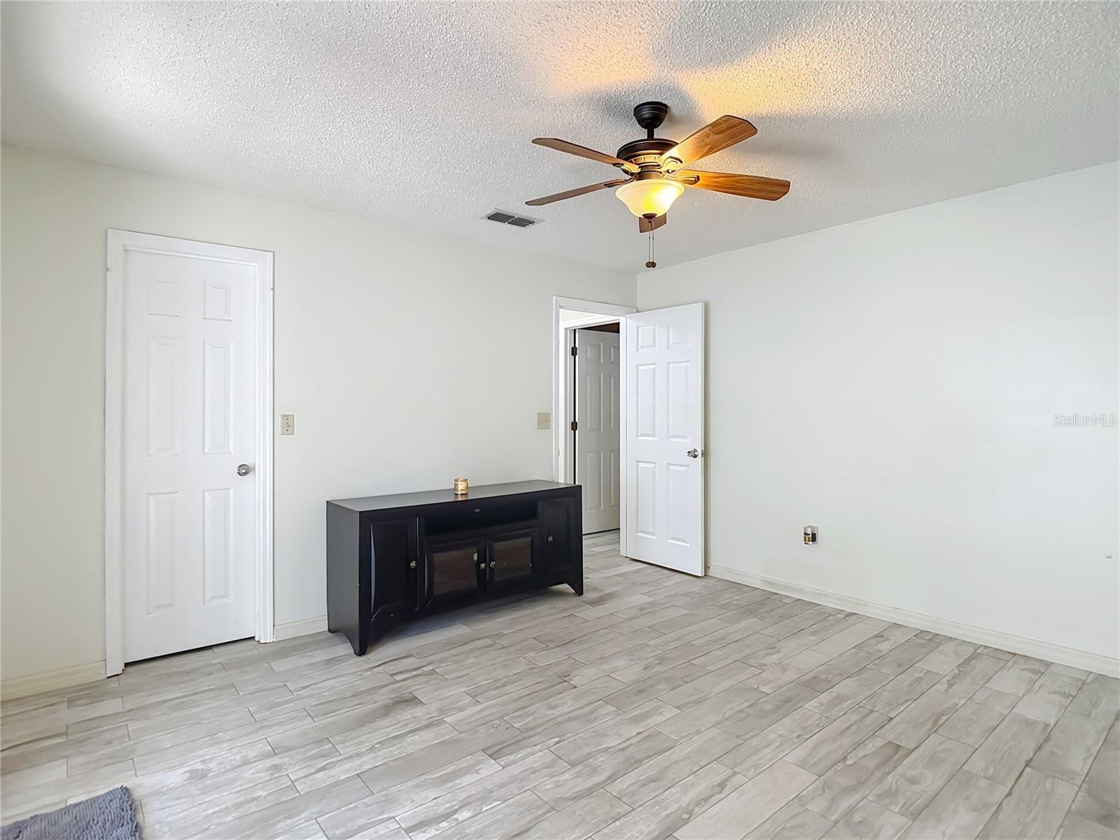 BUCKINGHAM - Residential