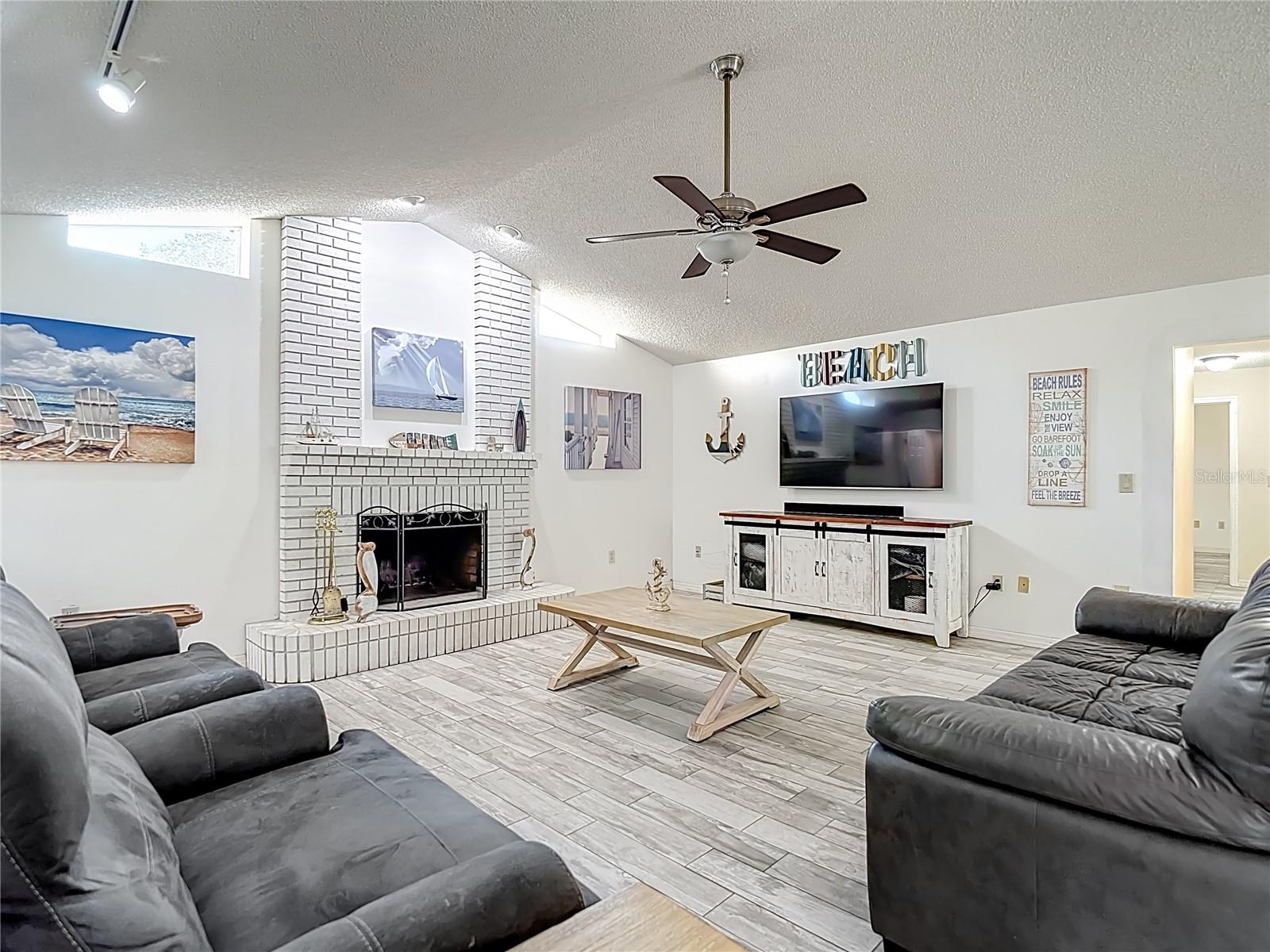 BUCKINGHAM - Residential