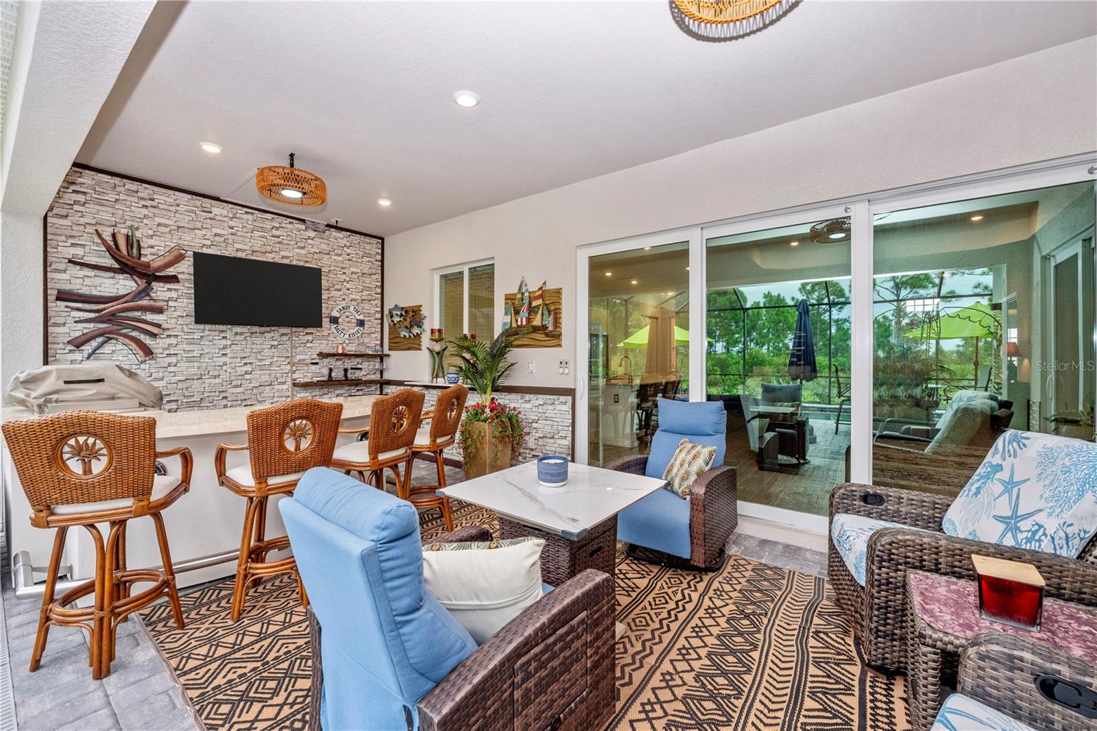 WELLEN PARK GOLF & COUNTRY CLUB - Residential Lease
