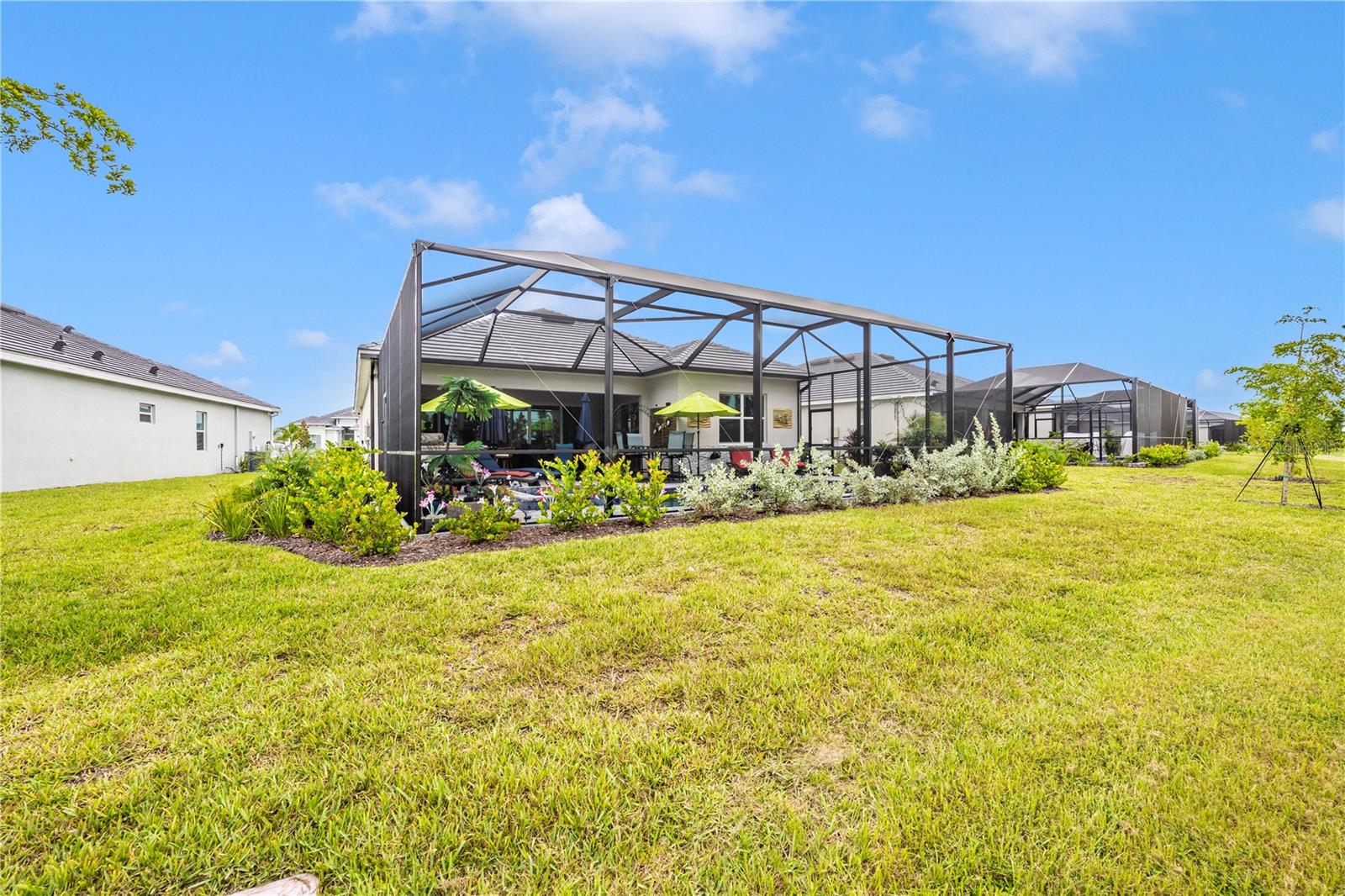 WELLEN PARK GOLF & COUNTRY CLUB - Residential Lease