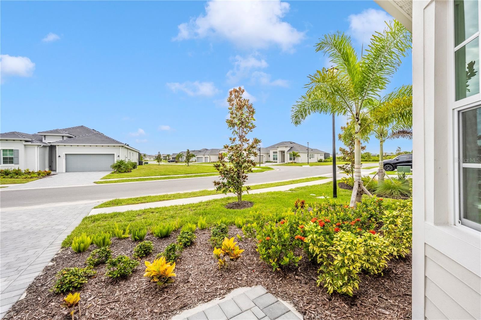WELLEN PARK GOLF & COUNTRY CLUB - Residential Lease