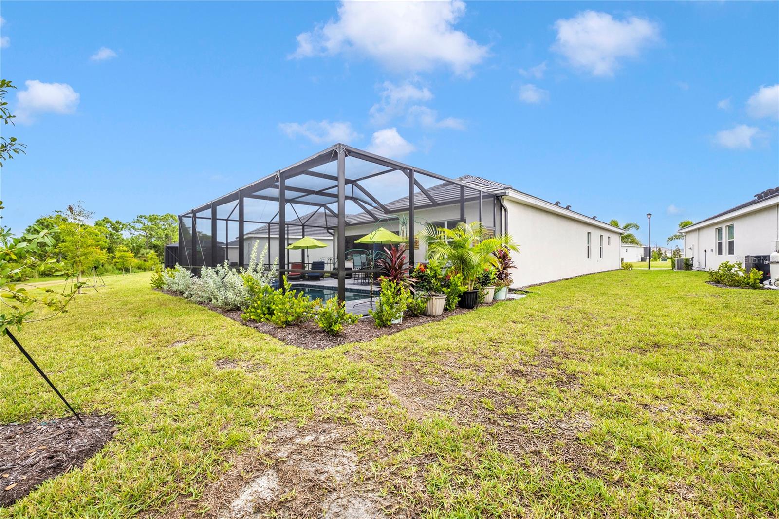 WELLEN PARK GOLF & COUNTRY CLUB - Residential Lease