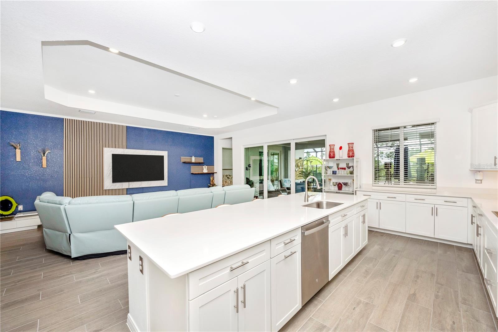 WELLEN PARK GOLF & COUNTRY CLUB - Residential Lease