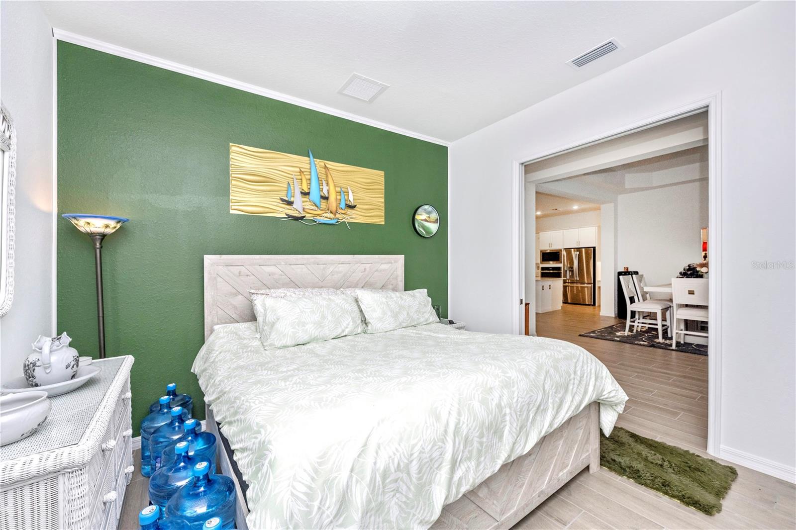 WELLEN PARK GOLF & COUNTRY CLUB - Residential Lease